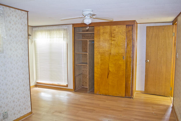 31165 County Line Road Dowagiac MI 49047