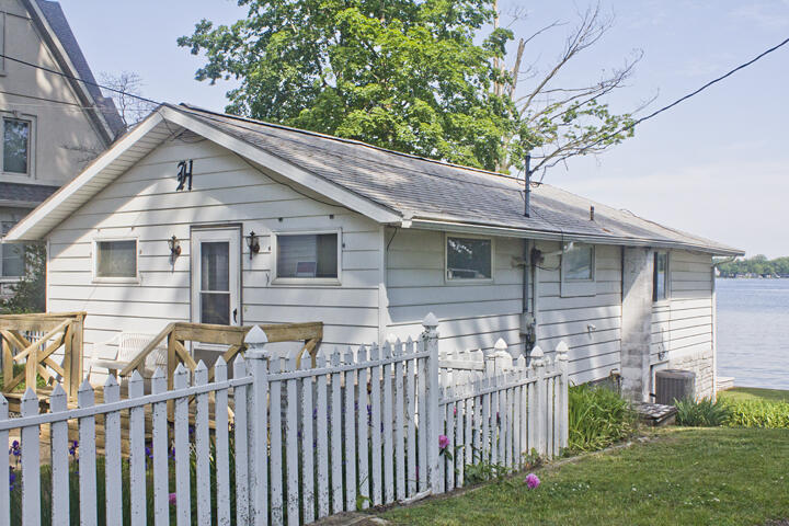 31165 County Line Road Dowagiac MI 49047