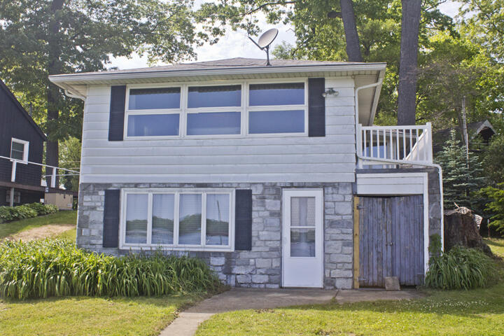 31165 County Line Road Dowagiac MI 49047