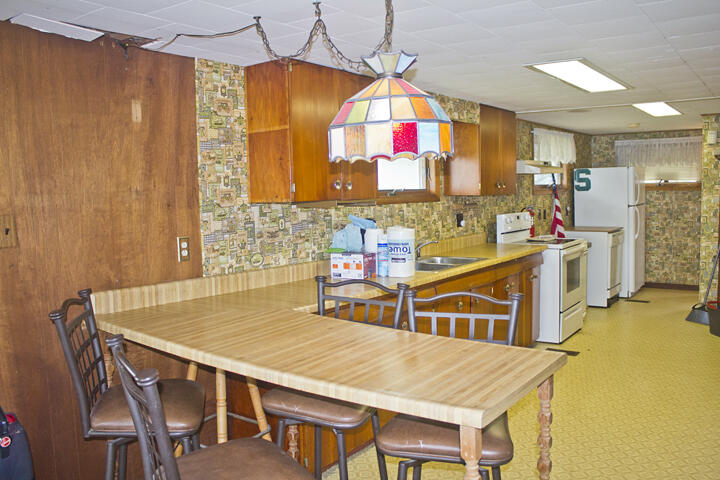 31165 County Line Road Dowagiac MI 49047