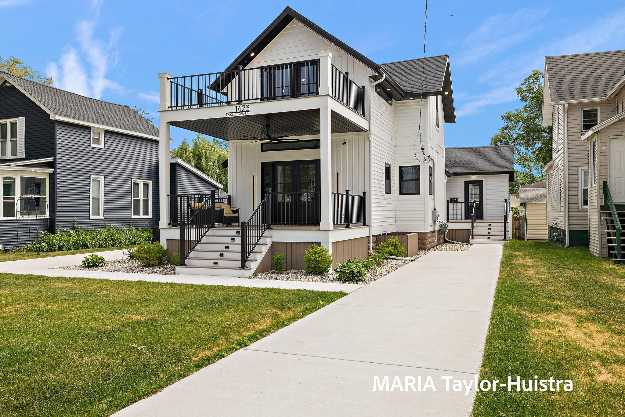 1423 Lakeshore Drive Muskegon MI 49441