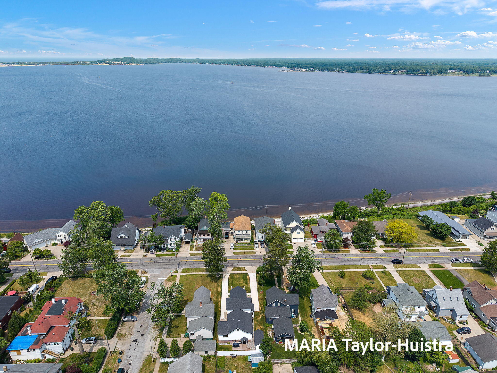 1423 Lakeshore Drive Muskegon MI 49441