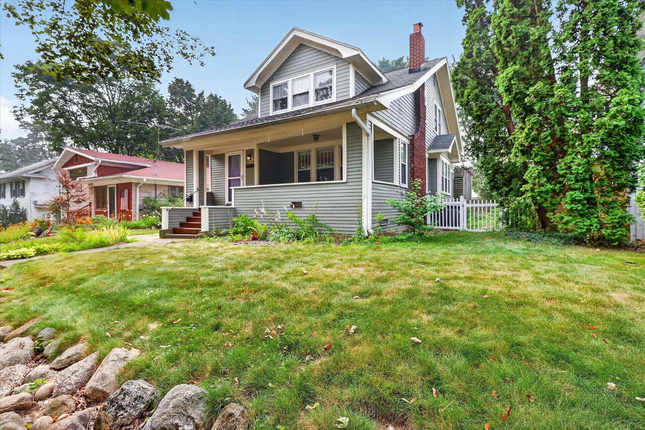 321 Inkster Avenue Kalamazoo MI 49001