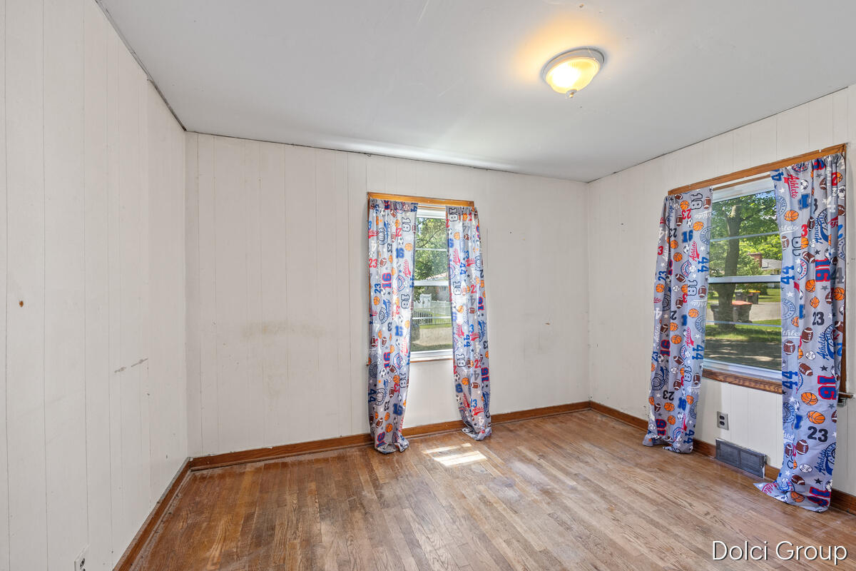 1023 Cogswell Street NW Grand Rapids MI 49544