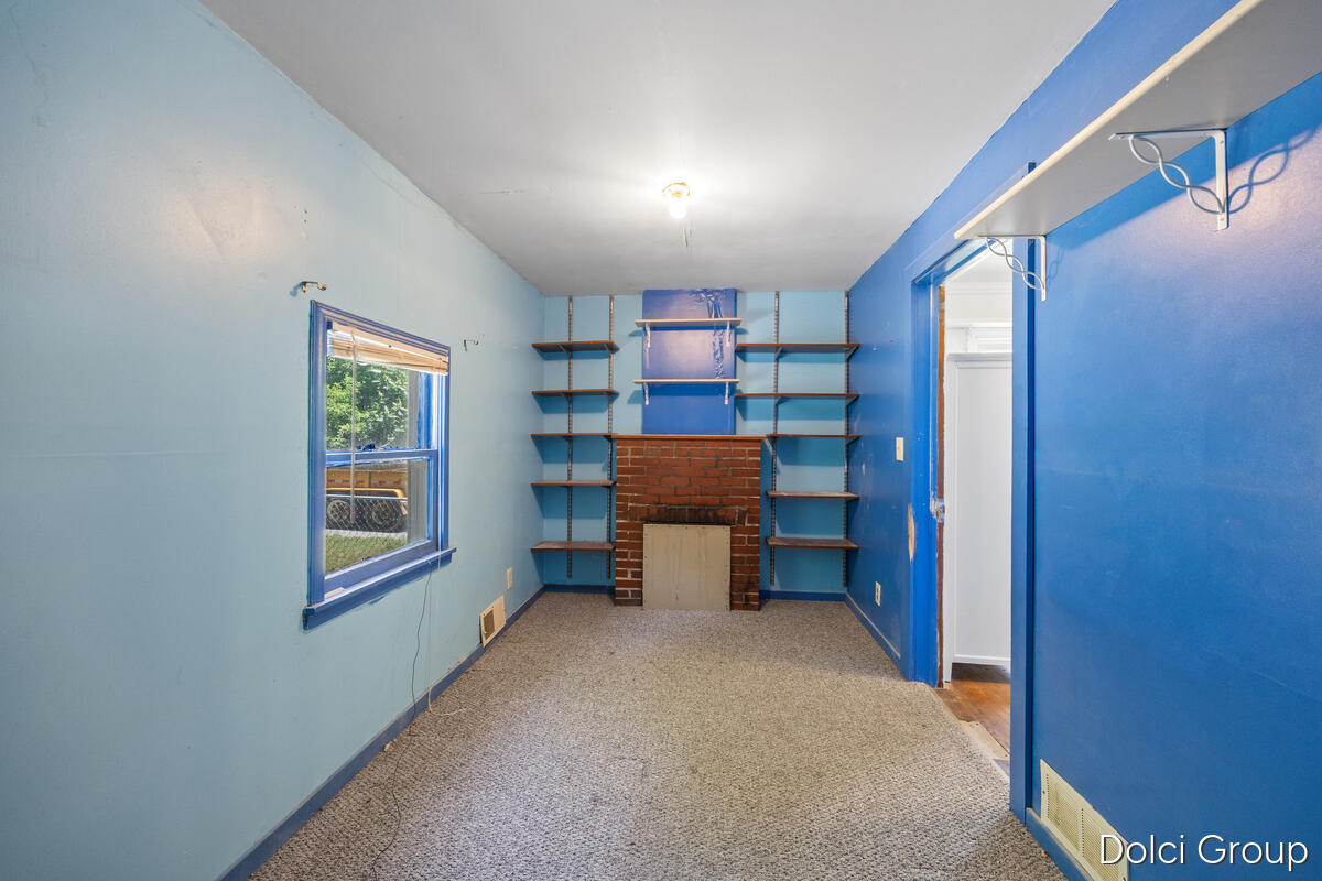 1023 Cogswell Street NW Grand Rapids MI 49544