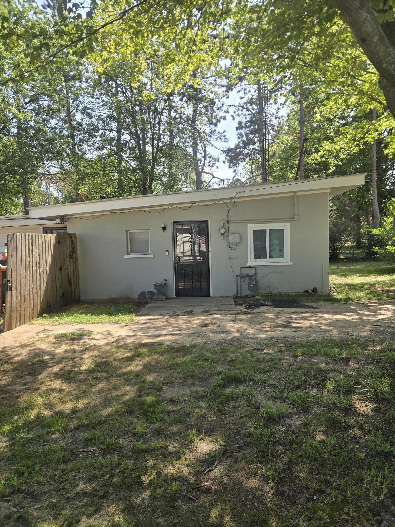 3288 S Walker Road Muskegon MI 49444
