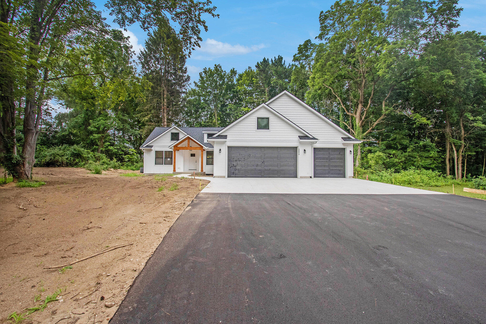5804 Hunter's Ridge Fennville MI 49408