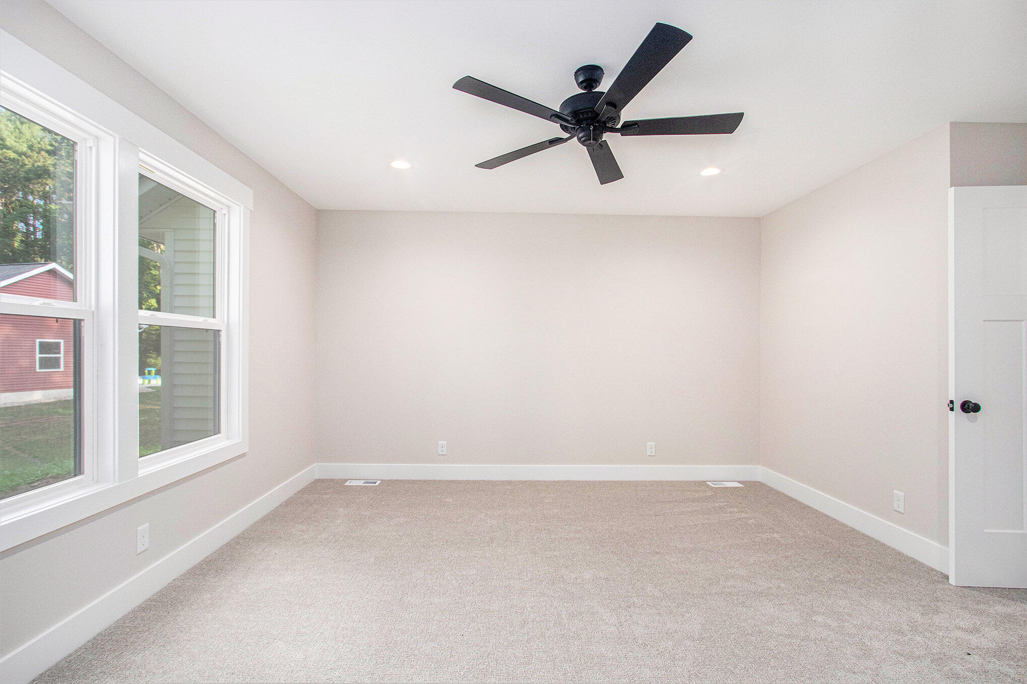 5804 Hunter's Ridge Fennville MI 49408