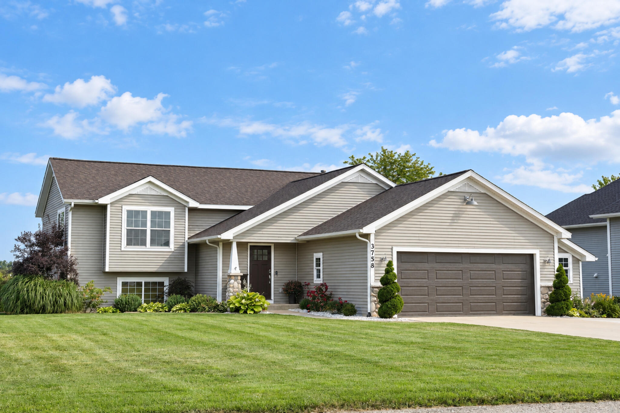 3758 Caribou Drive Zeeland MI 49464