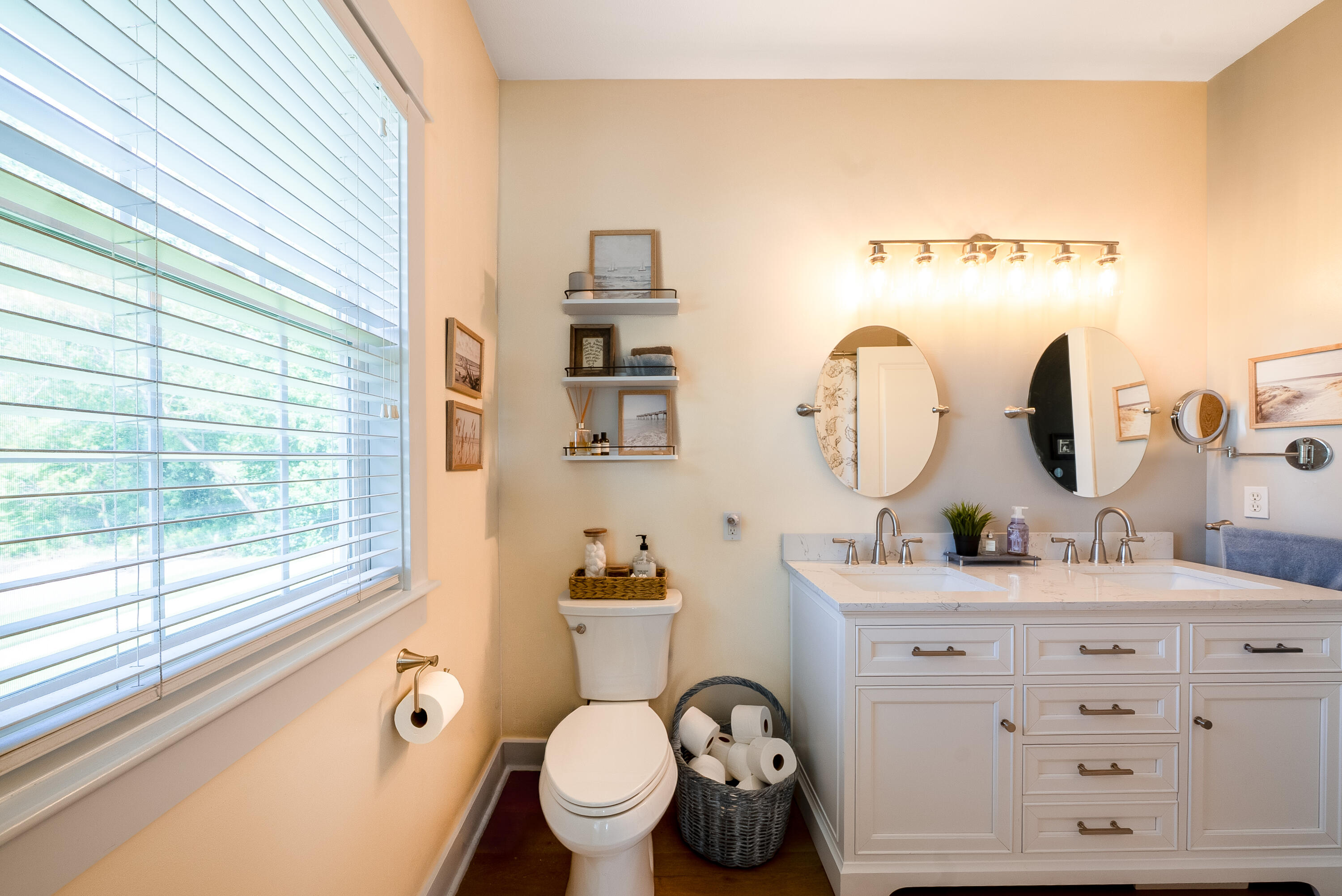 2198 Applegate Drive NW Grand Rapids MI 49534