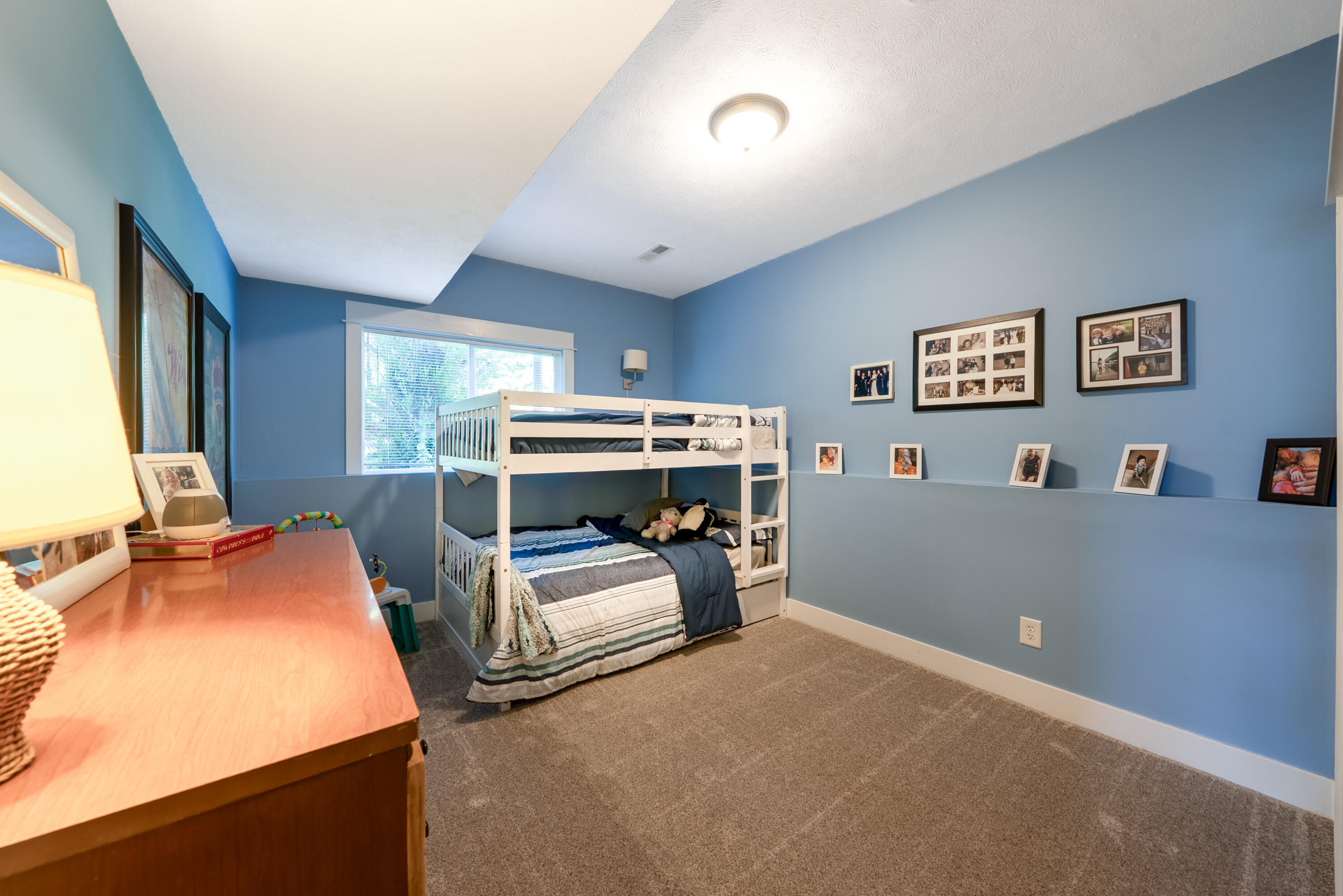 2198 Applegate Drive NW Grand Rapids MI 49534
