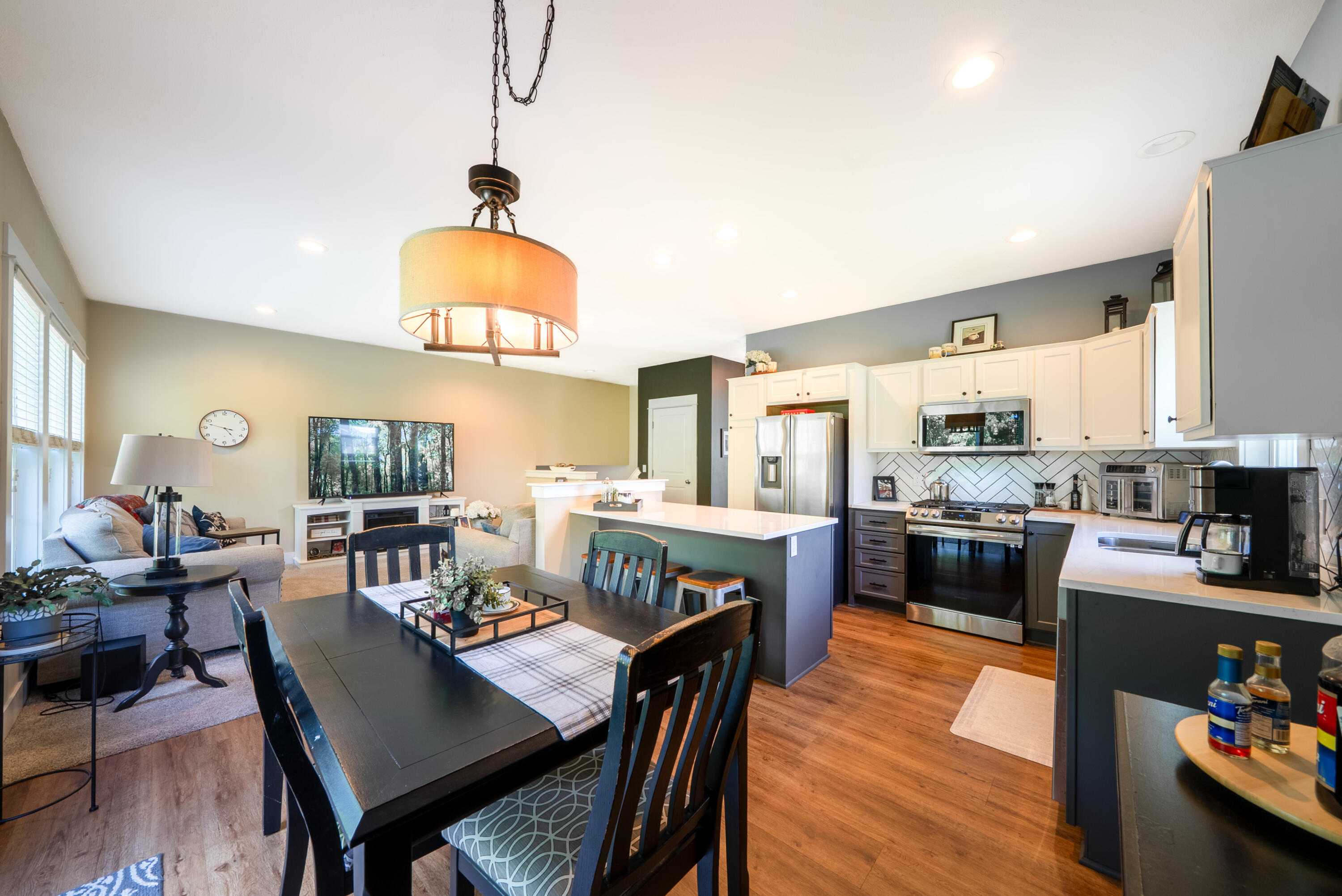 2198 Applegate Drive NW Grand Rapids MI 49534