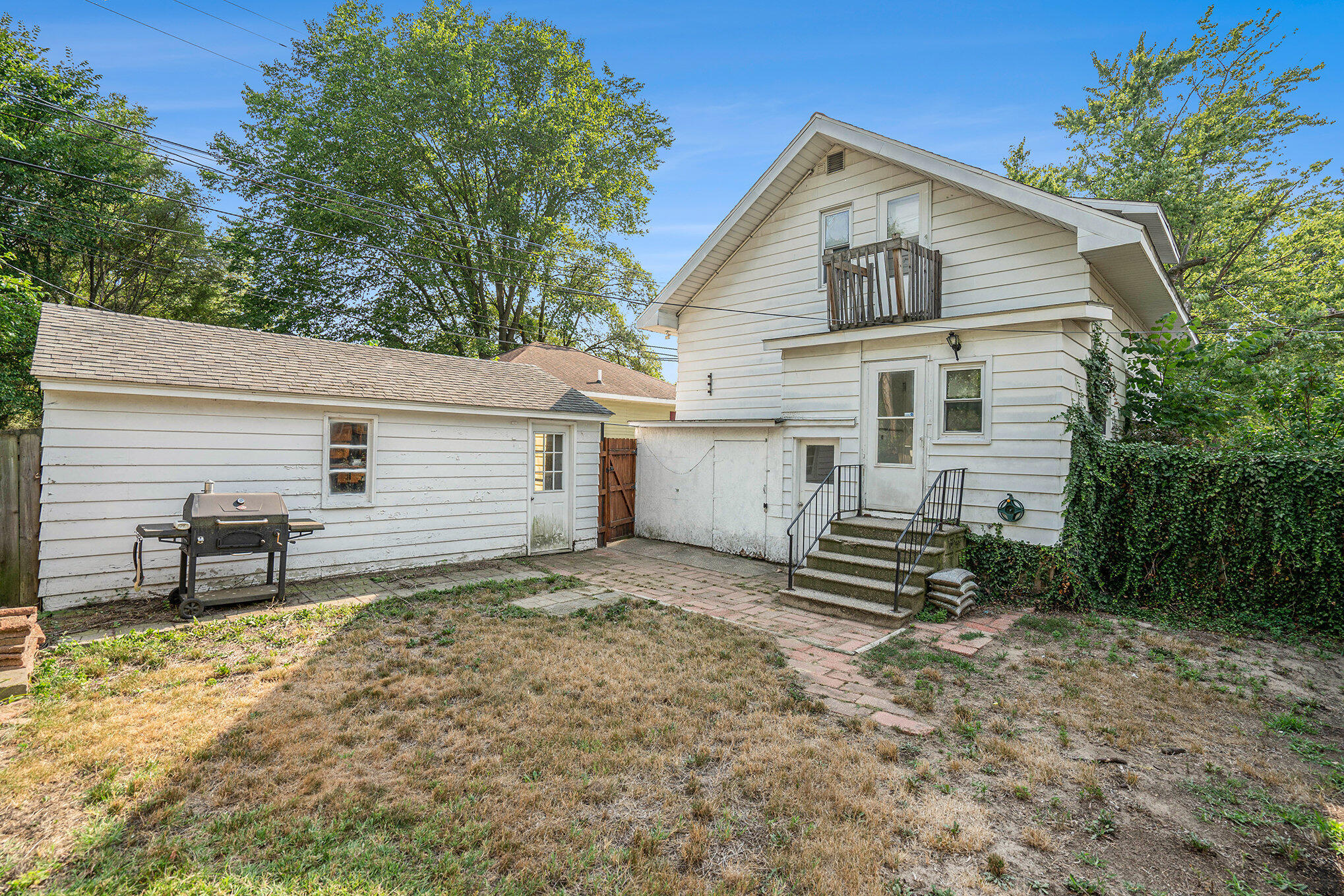 463 Harrison Avenue Holland MI 49423