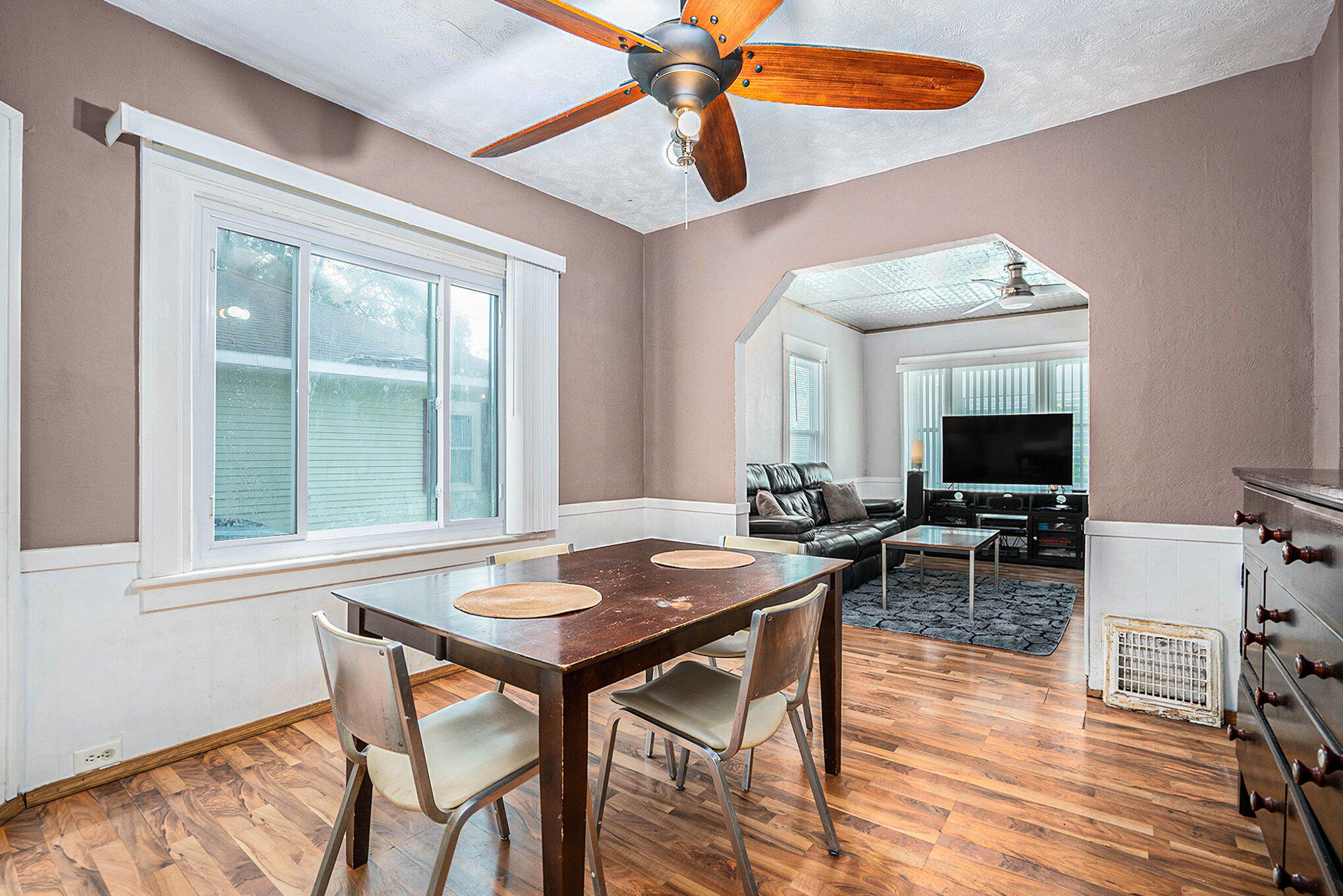 463 Harrison Avenue Holland MI 49423