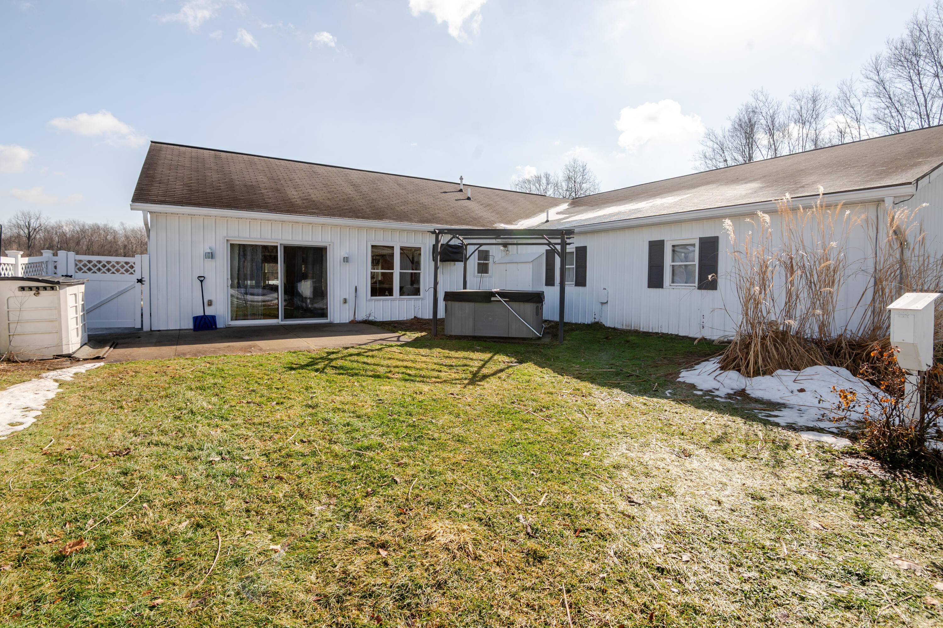 31643 Frost Street Dowagiac MI 49047