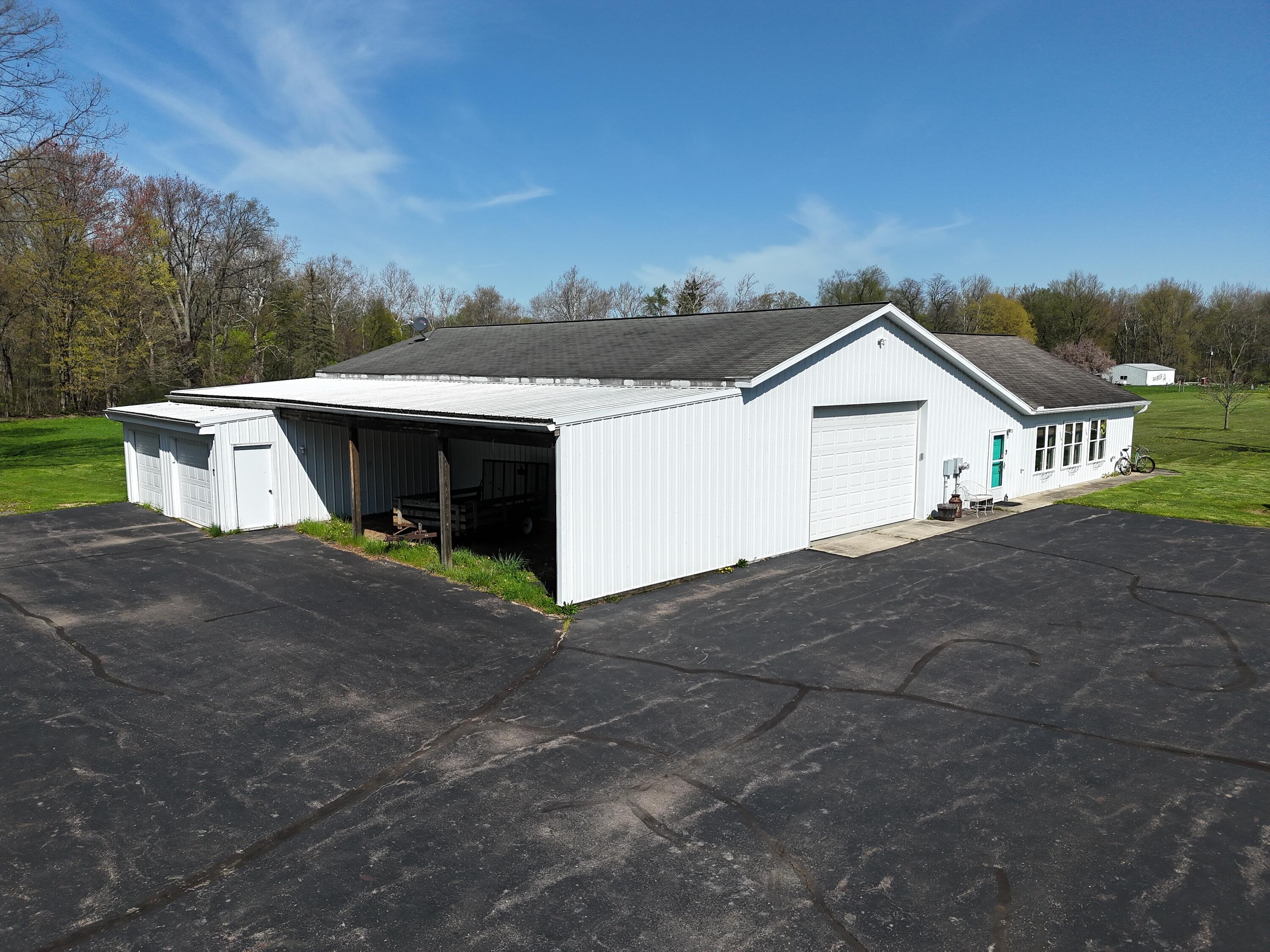 31643 Frost Street Dowagiac MI 49047