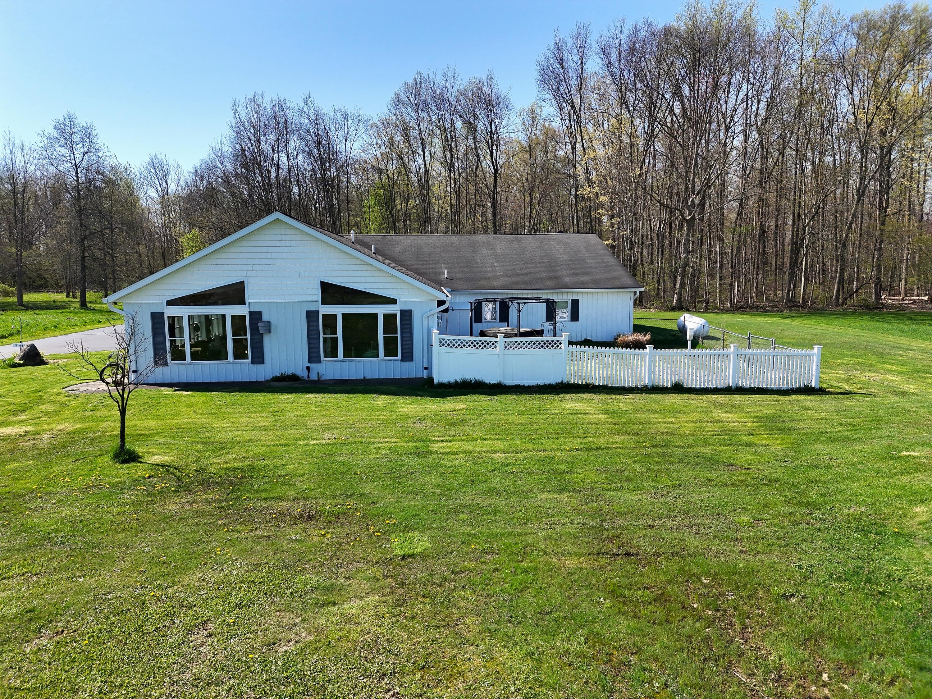 31643 Frost Street Dowagiac MI 49047