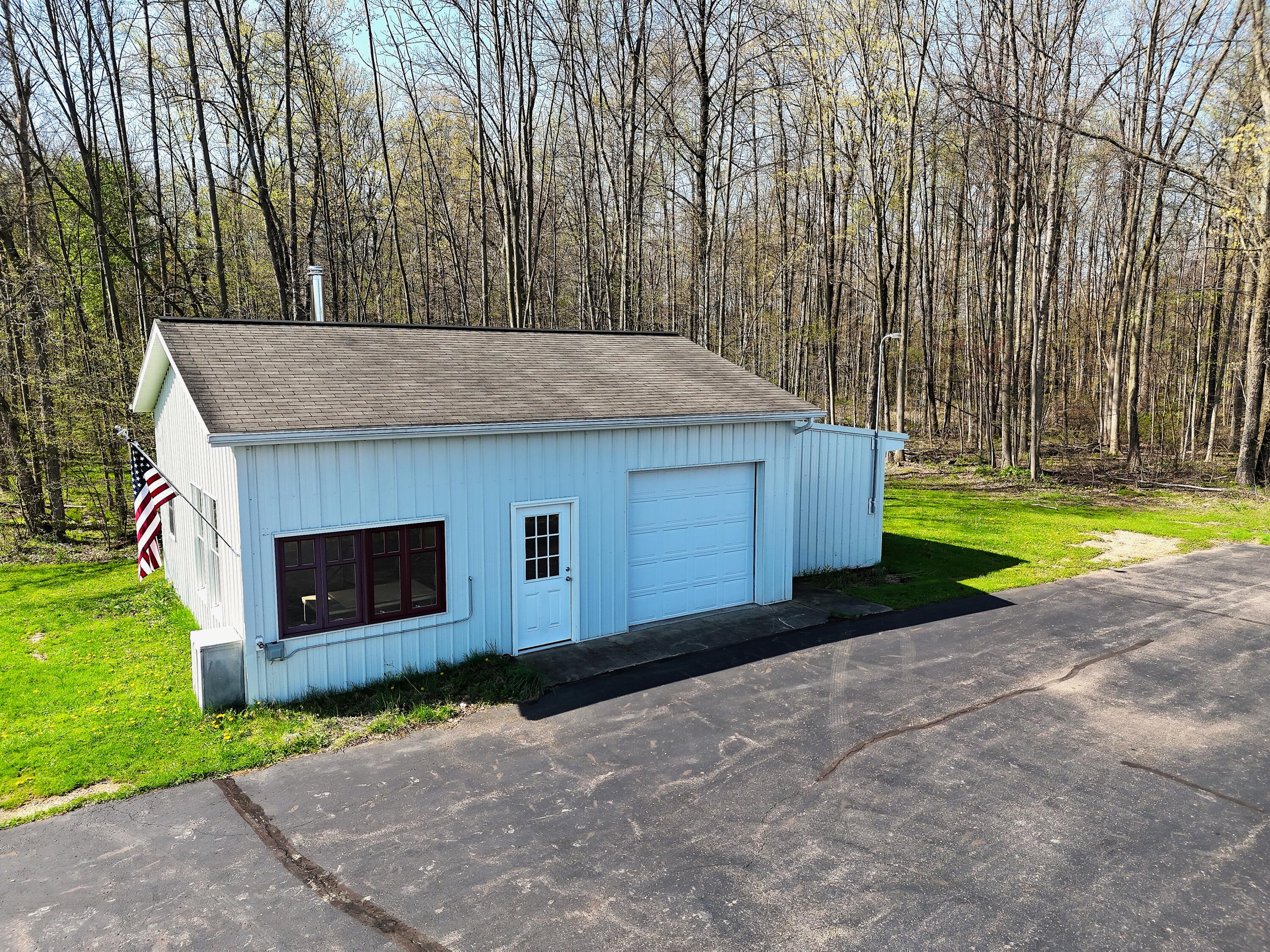 31643 Frost Street Dowagiac MI 49047