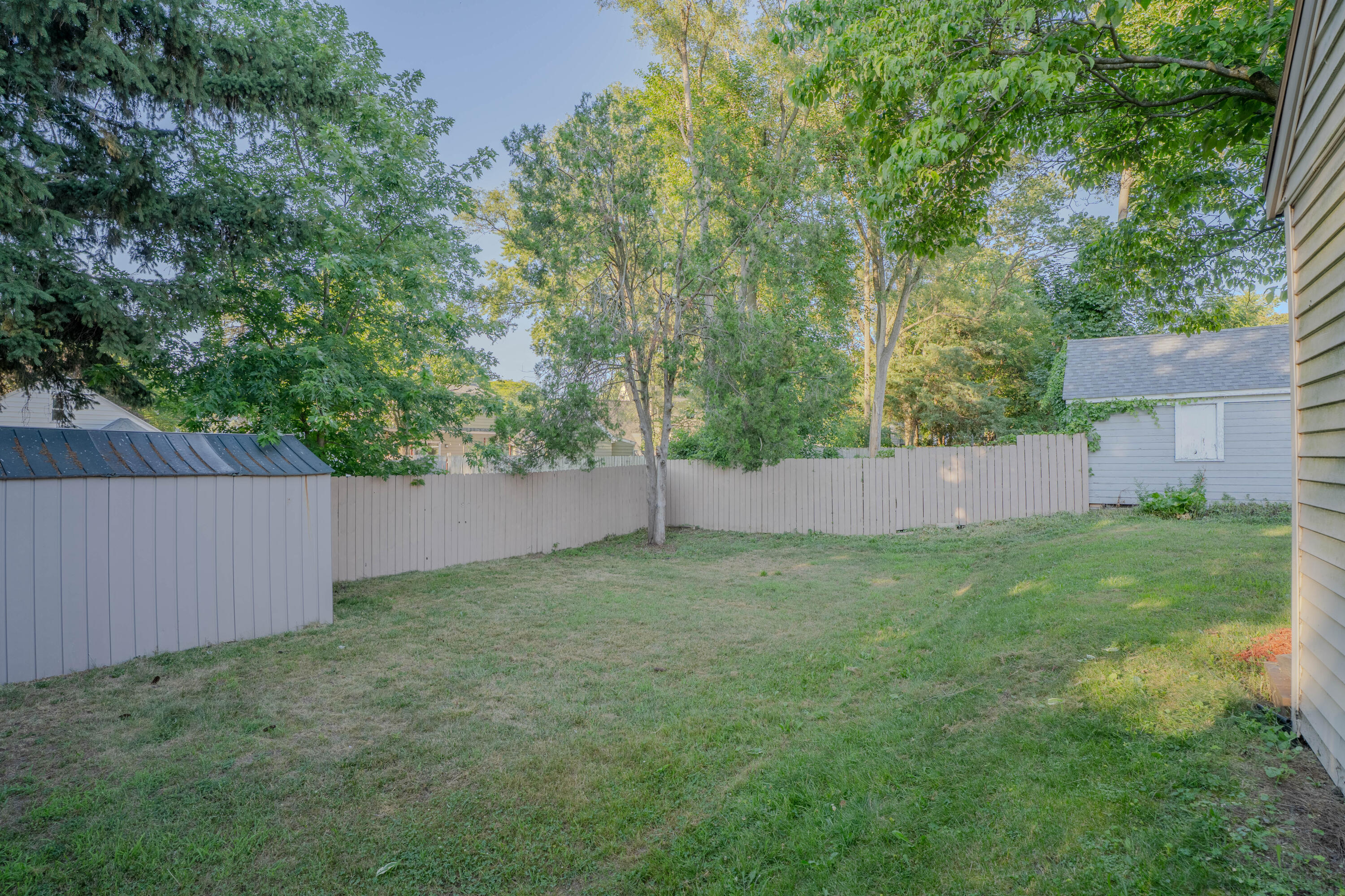 1503 Ardmore Street SE Grand Rapids MI 49507