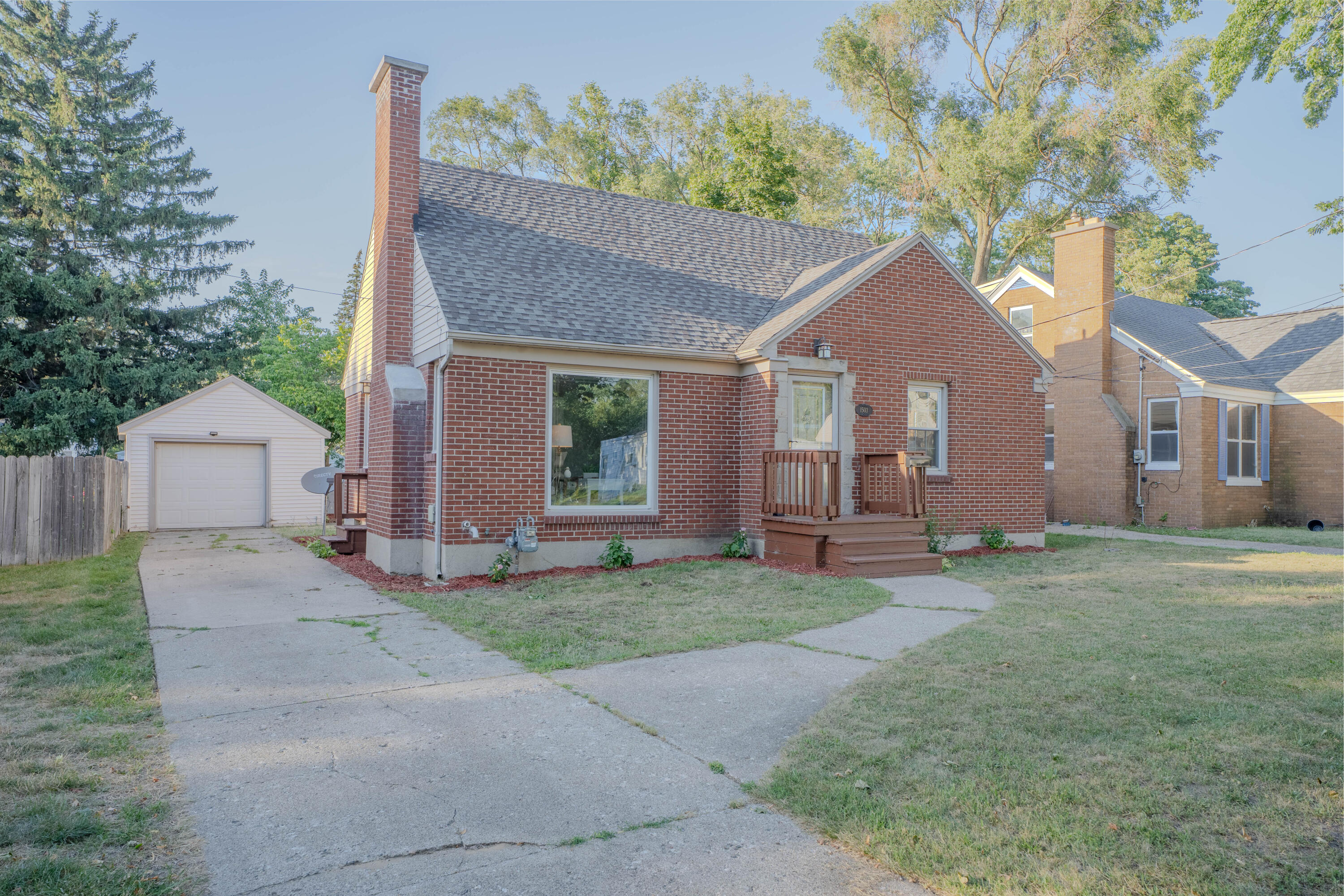 1503 Ardmore Street SE Grand Rapids MI 49507