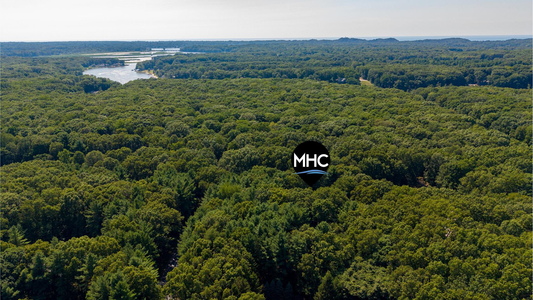 6195 Bayou Trail Saugatuck MI 49453