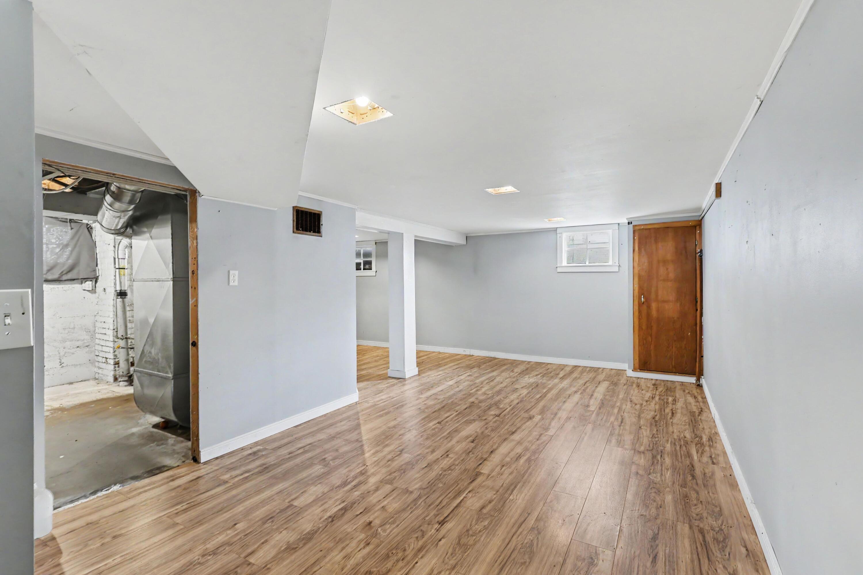 2258 Lincoln Street Muskegon MI 49441
