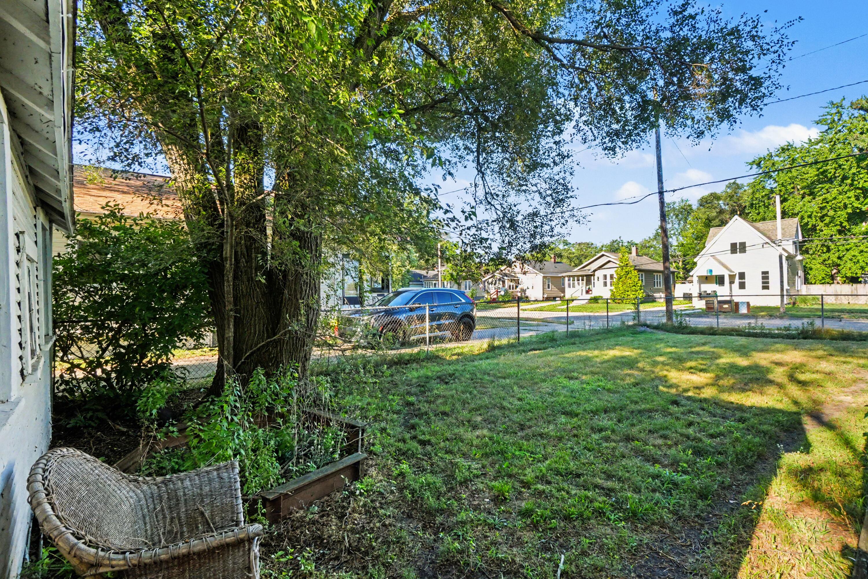 2258 Lincoln Street Muskegon MI 49441