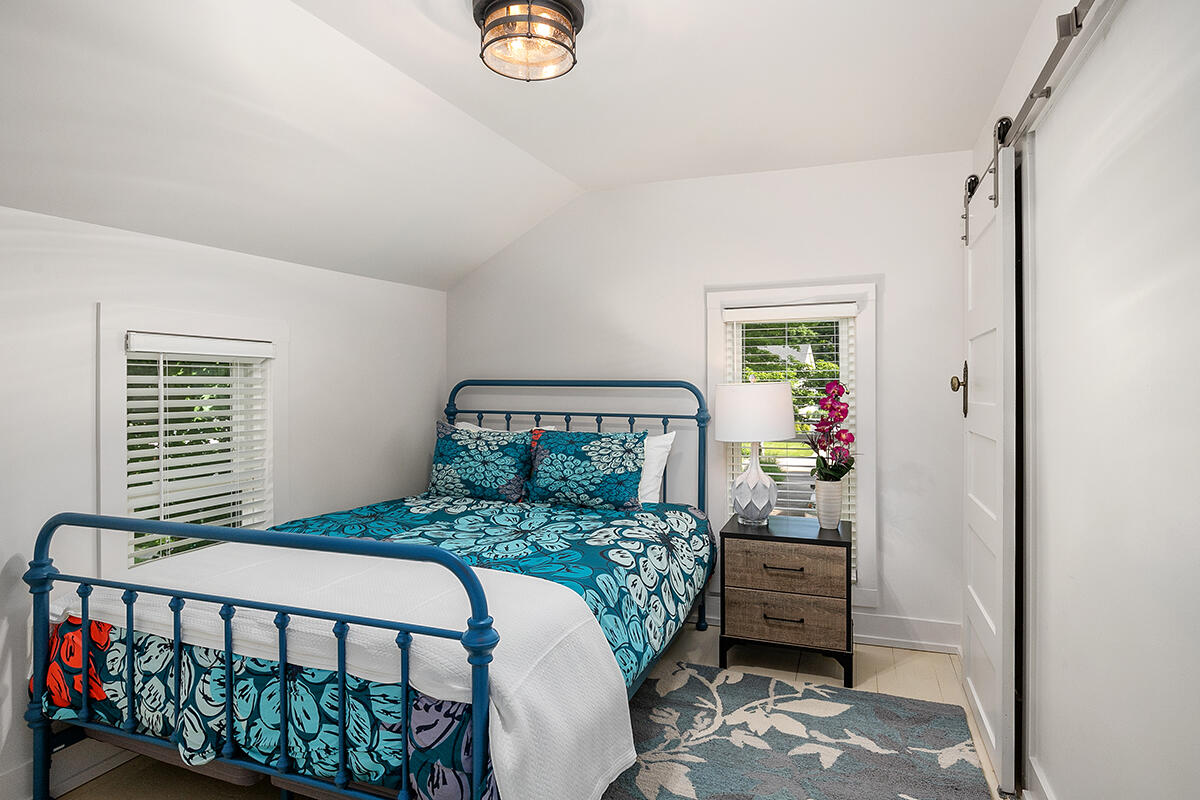 748 Holland Street Saugatuck MI 49453