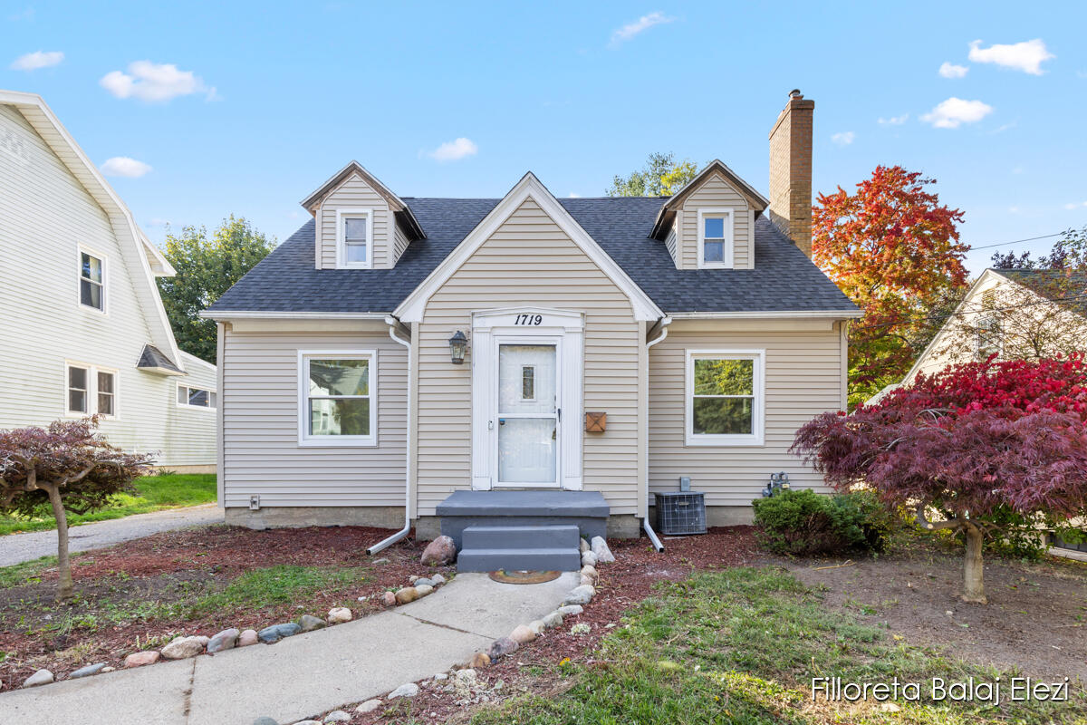 1719 Margaret Avenue SE Grand Rapids MI 49507
