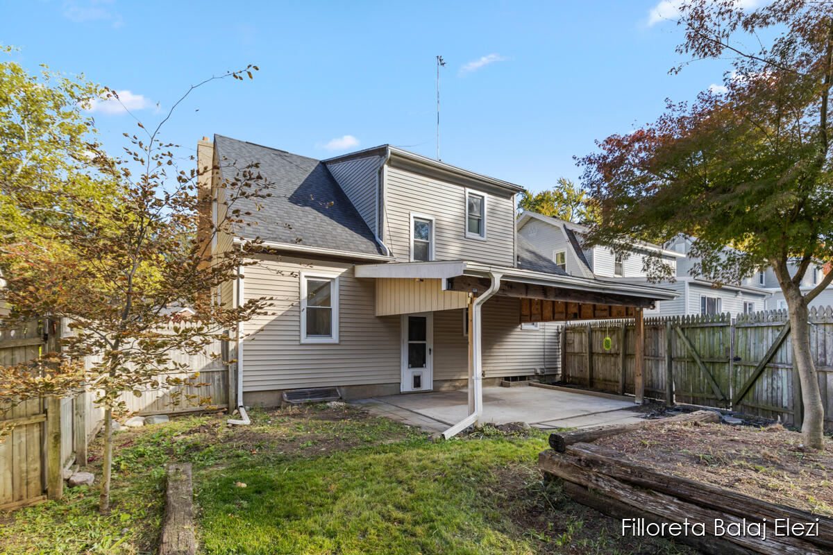 1719 Margaret Avenue SE Grand Rapids MI 49507