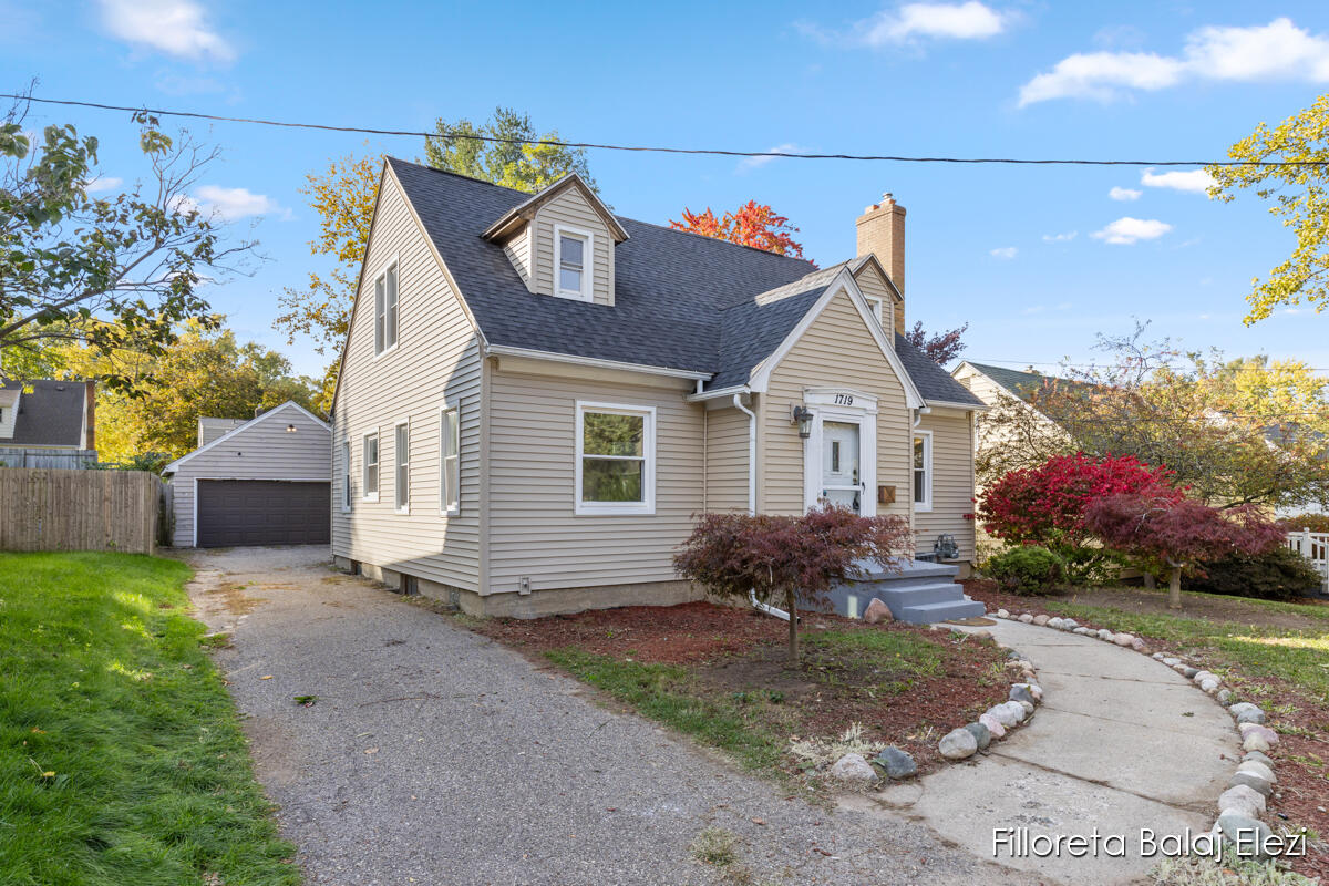 1719 Margaret Avenue SE Grand Rapids MI 49507