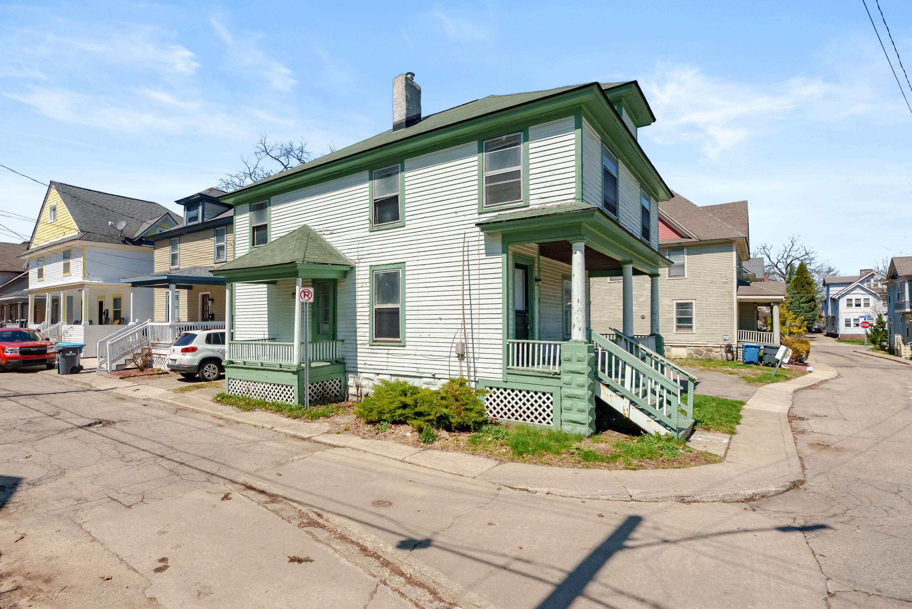 416 Bellevue Place Kalamazoo MI 49007