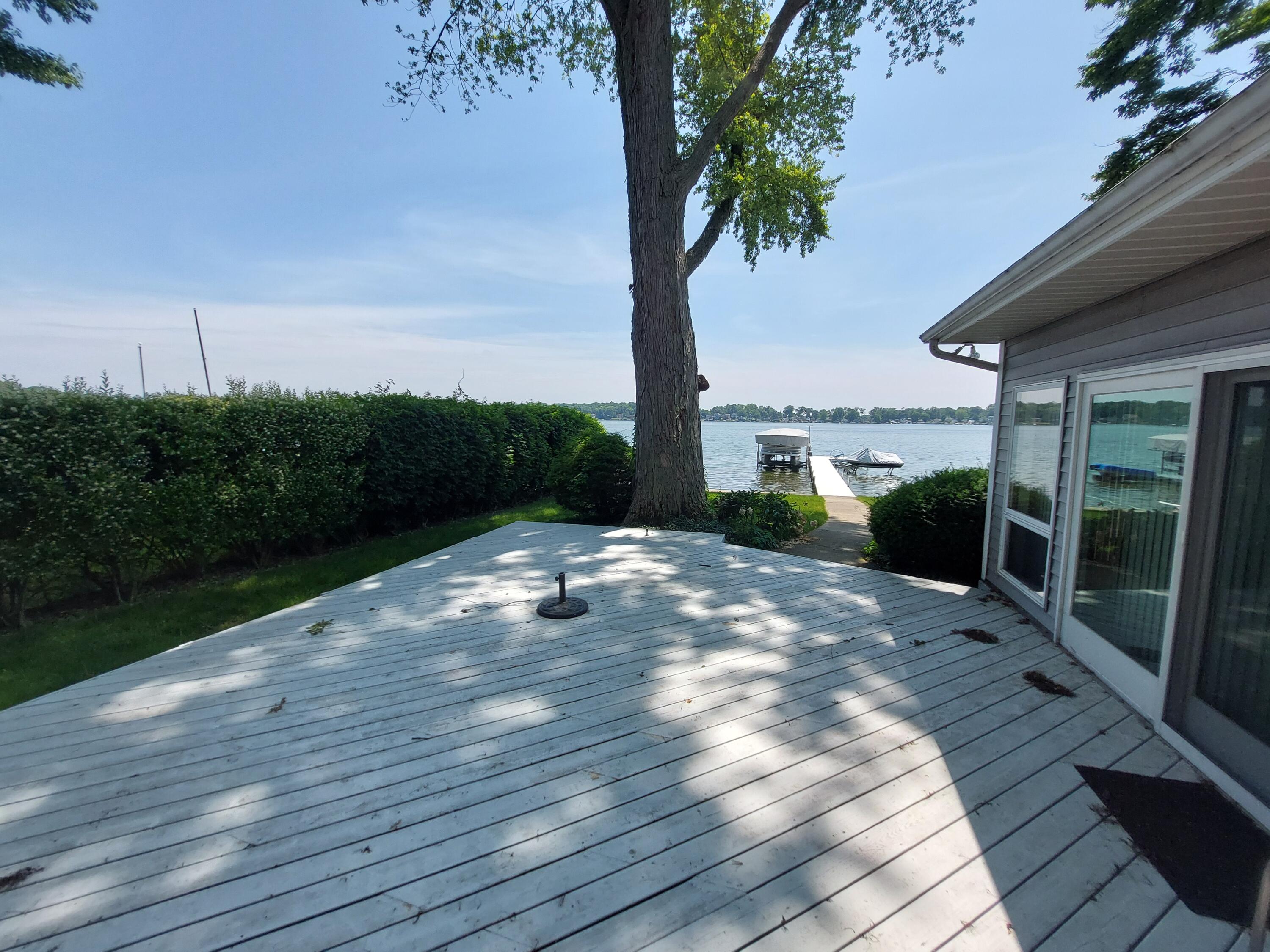 23675 N Shore Drive Edwardsburg MI 49112