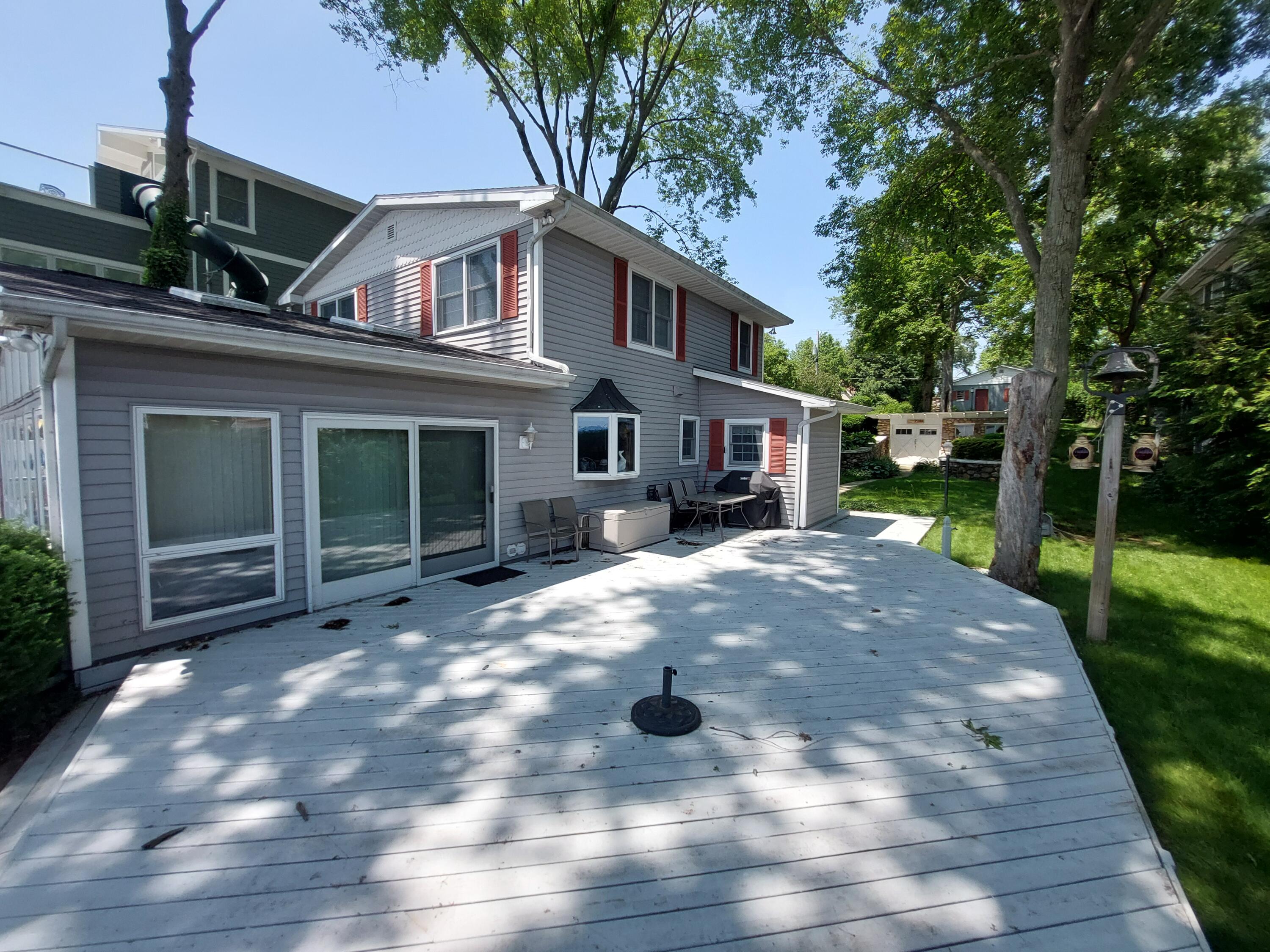 23675 N Shore Drive Edwardsburg MI 49112