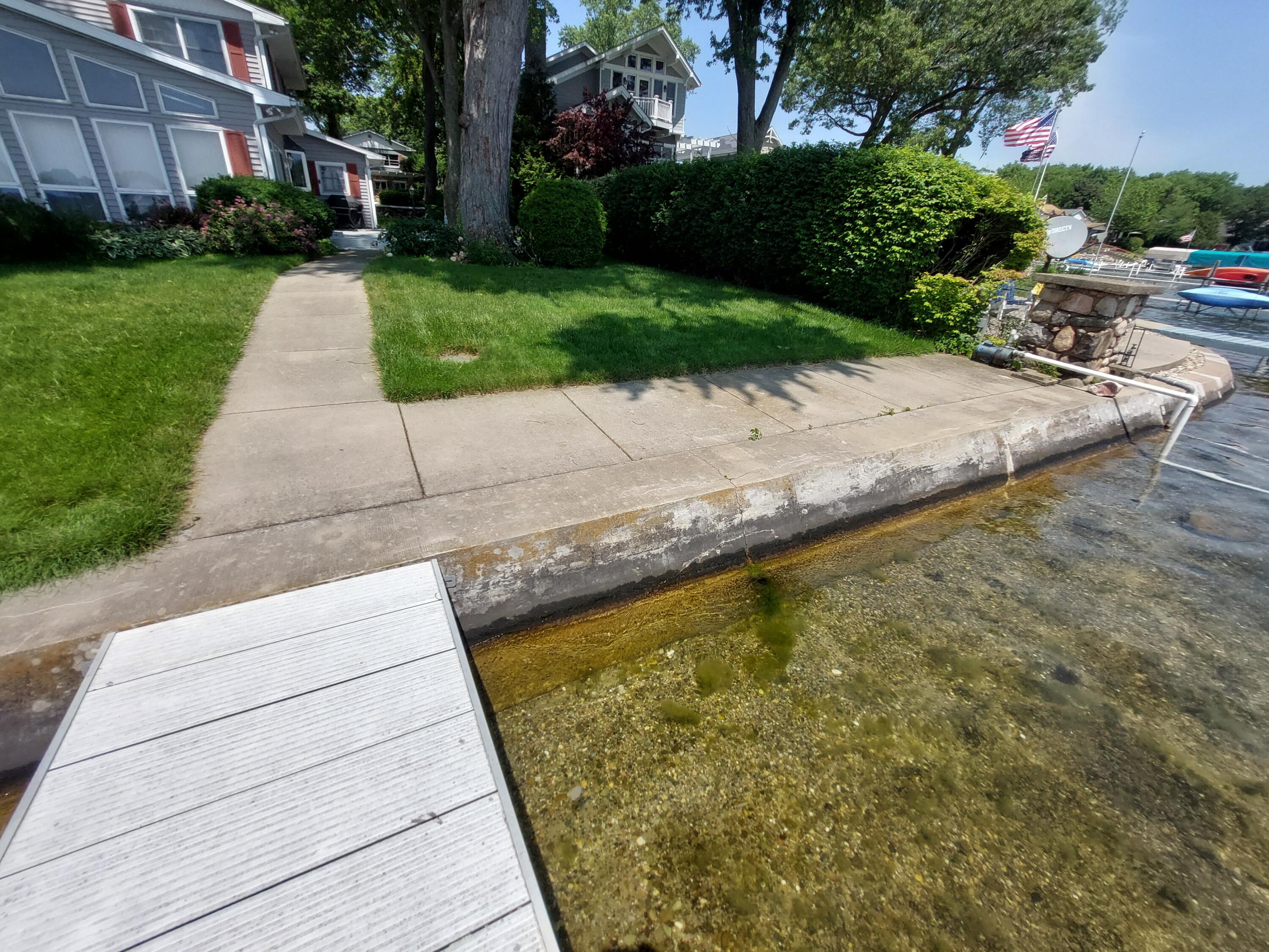 23675 N Shore Drive Edwardsburg MI 49112