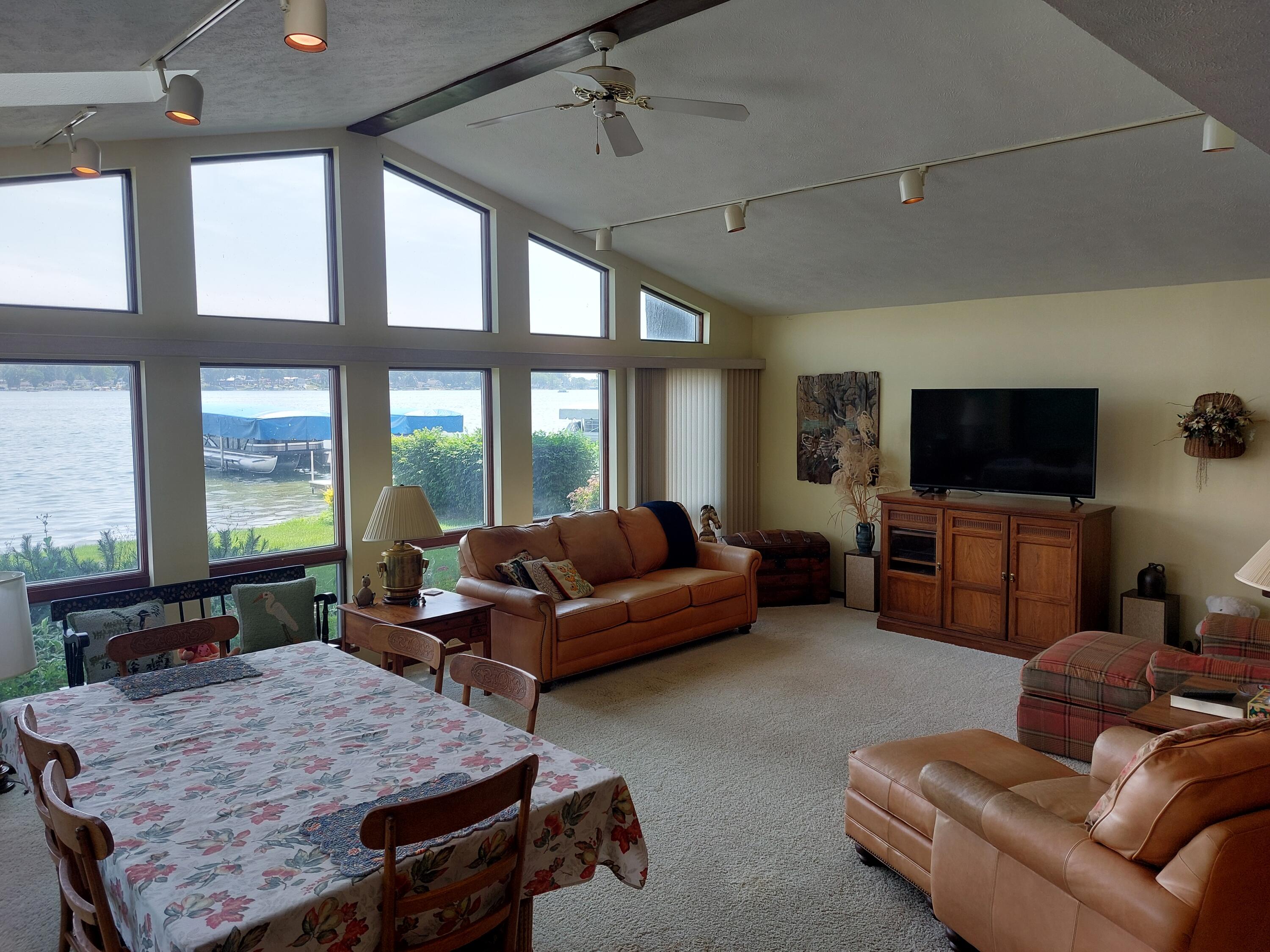 23675 N Shore Drive Edwardsburg MI 49112