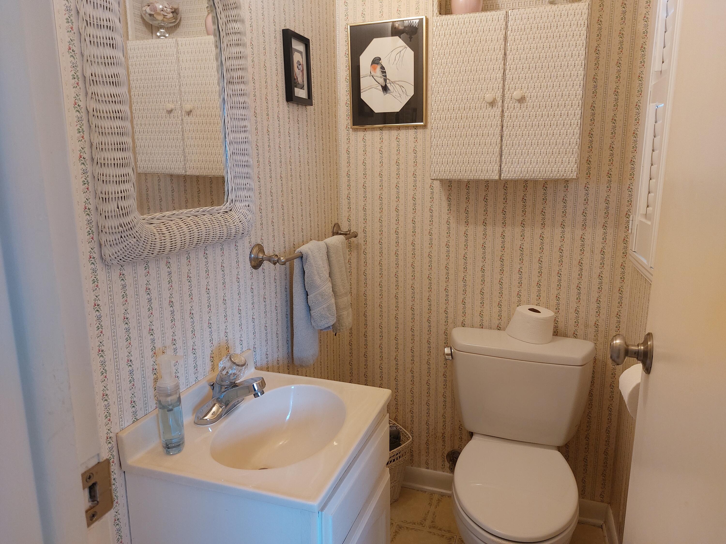 23675 N Shore Drive Edwardsburg MI 49112