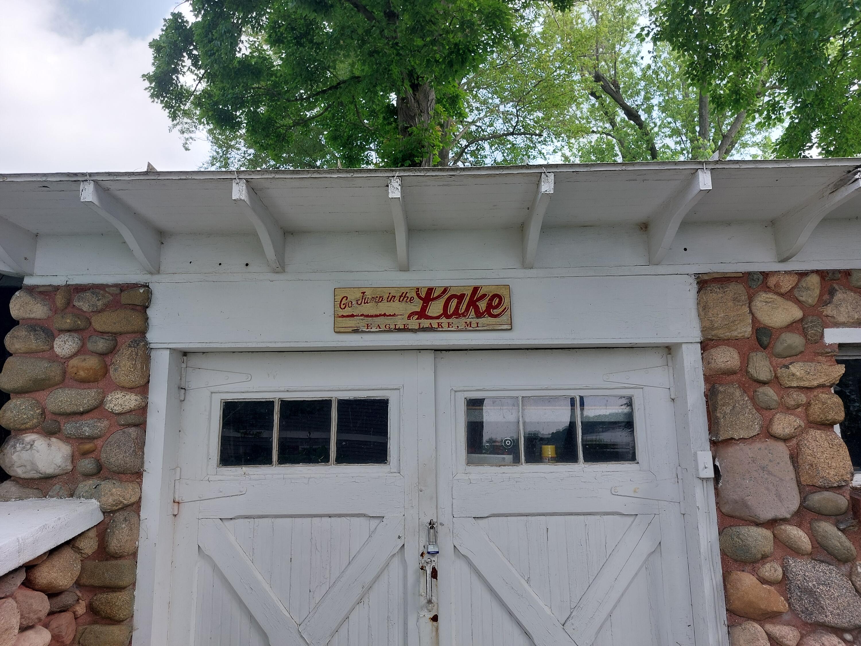 23675 N Shore Drive Edwardsburg MI 49112