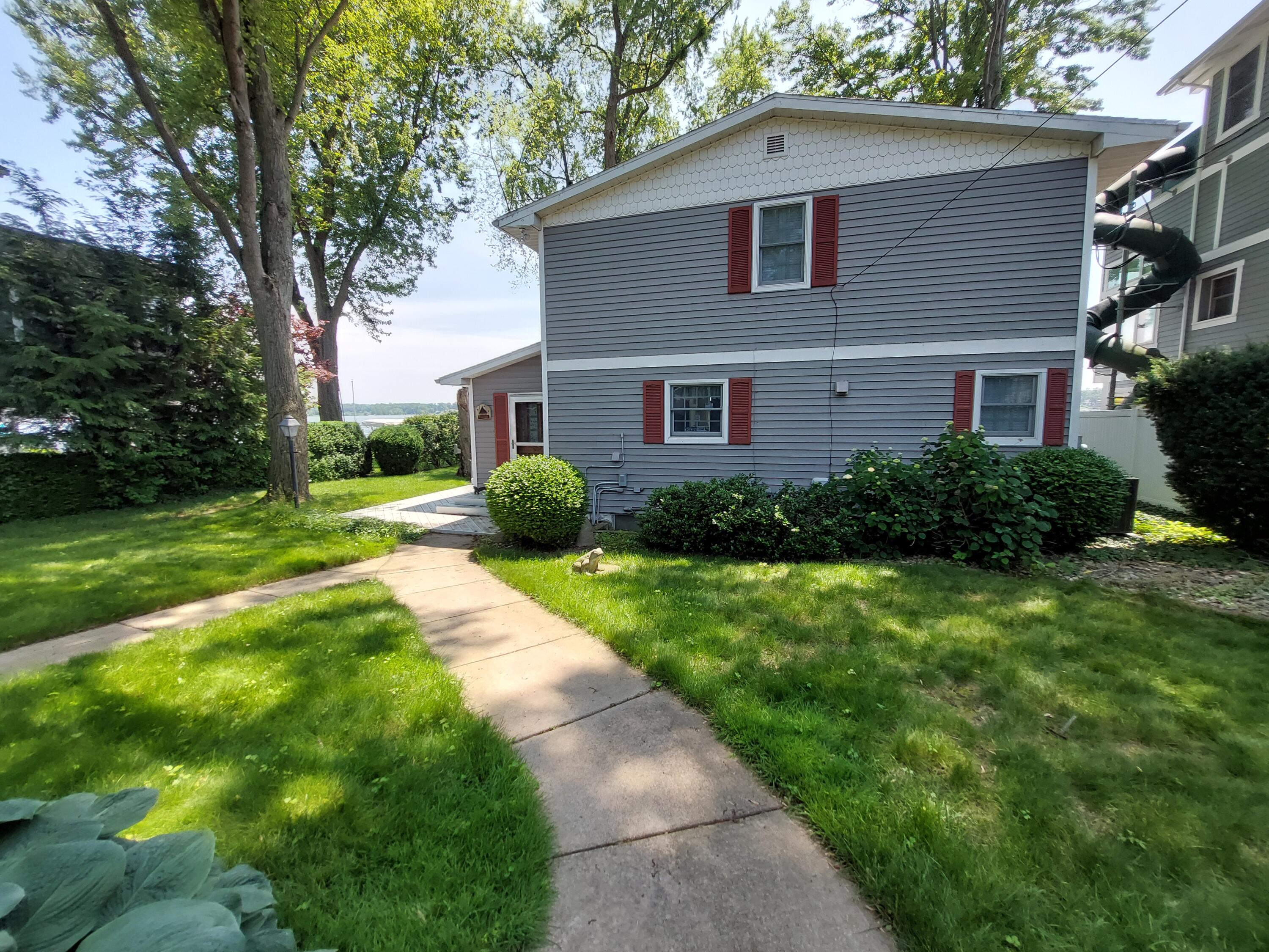 23675 N Shore Drive Edwardsburg MI 49112