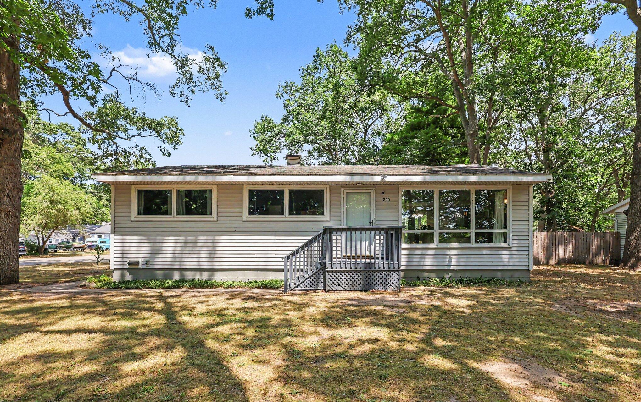 290 Eric Avenue Muskegon MI 49444