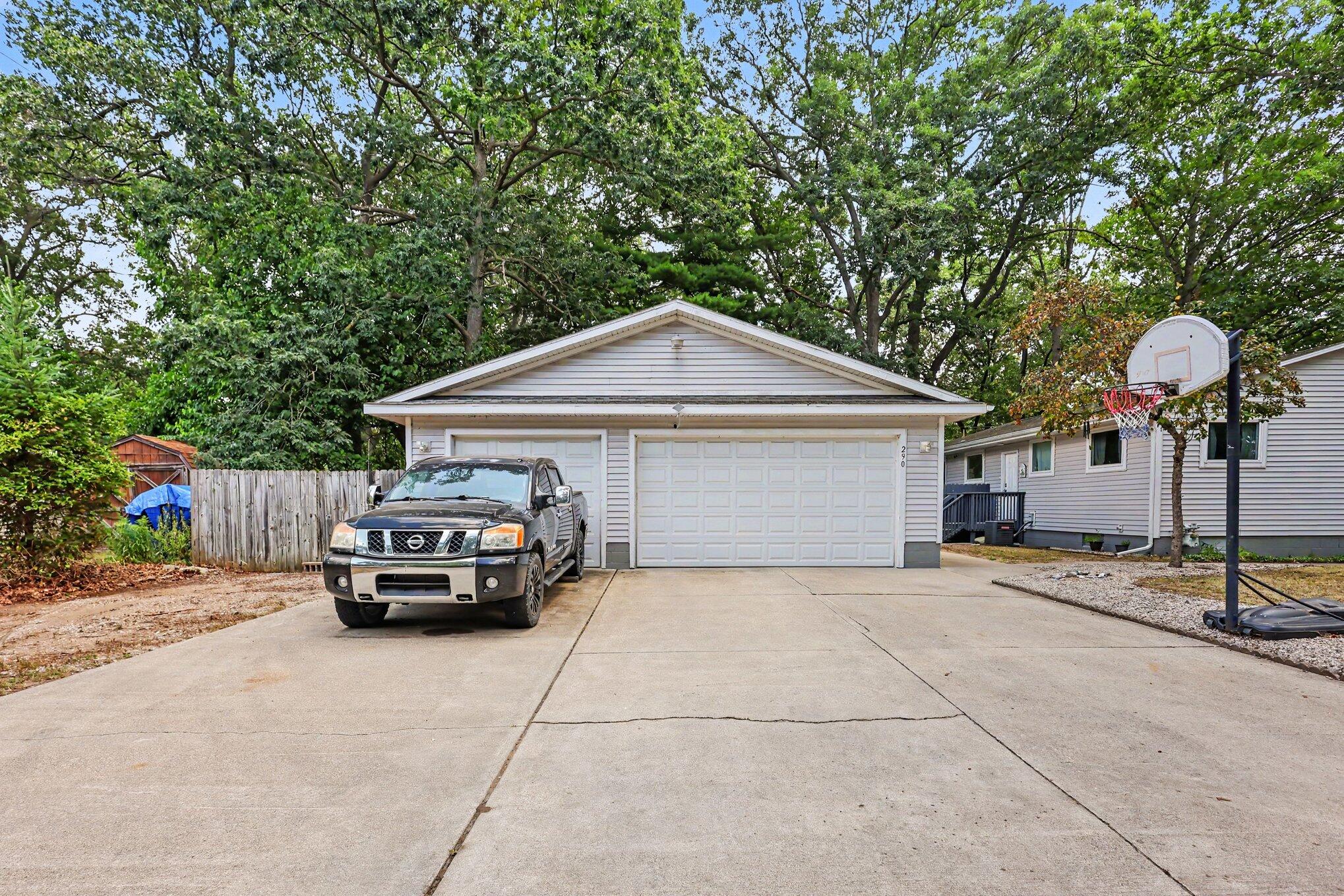 290 Eric Avenue Muskegon MI 49444