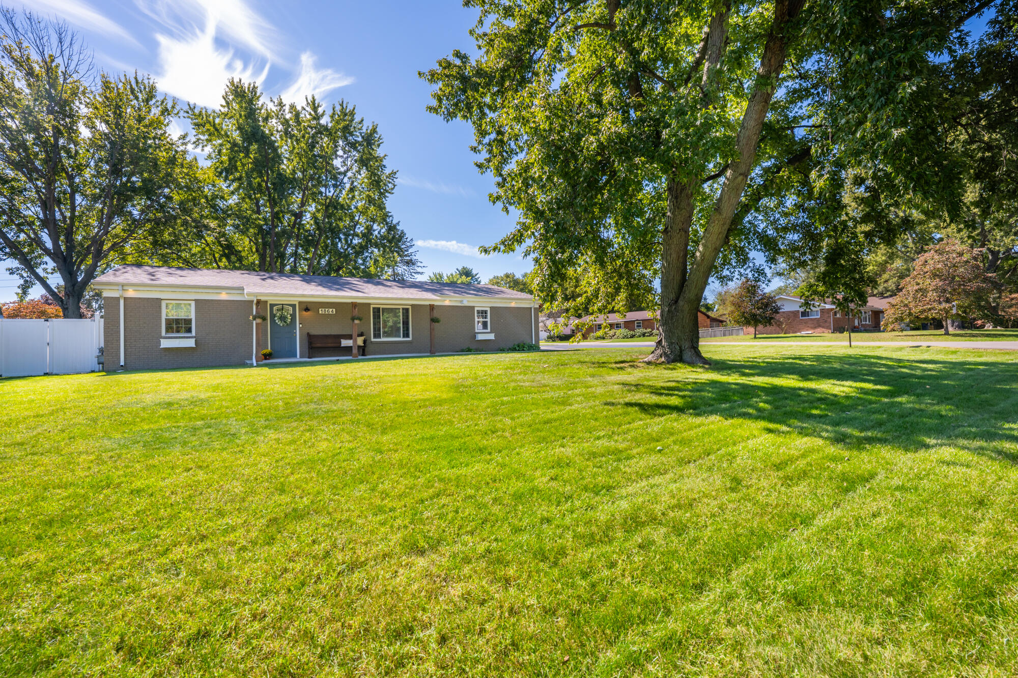 1864 N Sierra Way Stevensville MI 49127