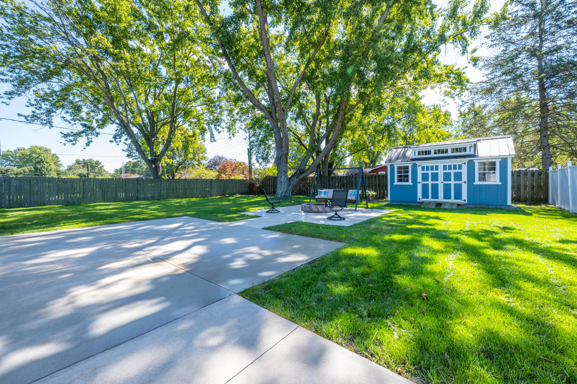 1864 N Sierra Way Stevensville MI 49127