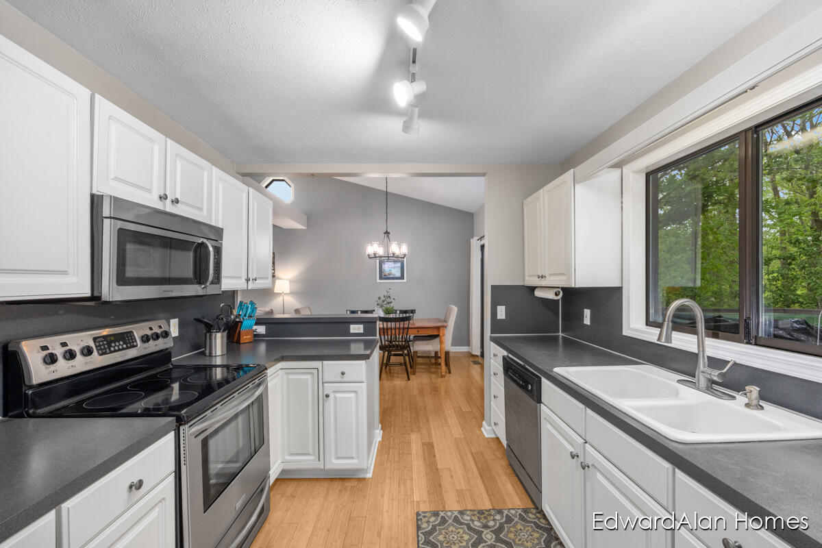 4568 Brookmeadow Court SE Grand Rapids MI 49512