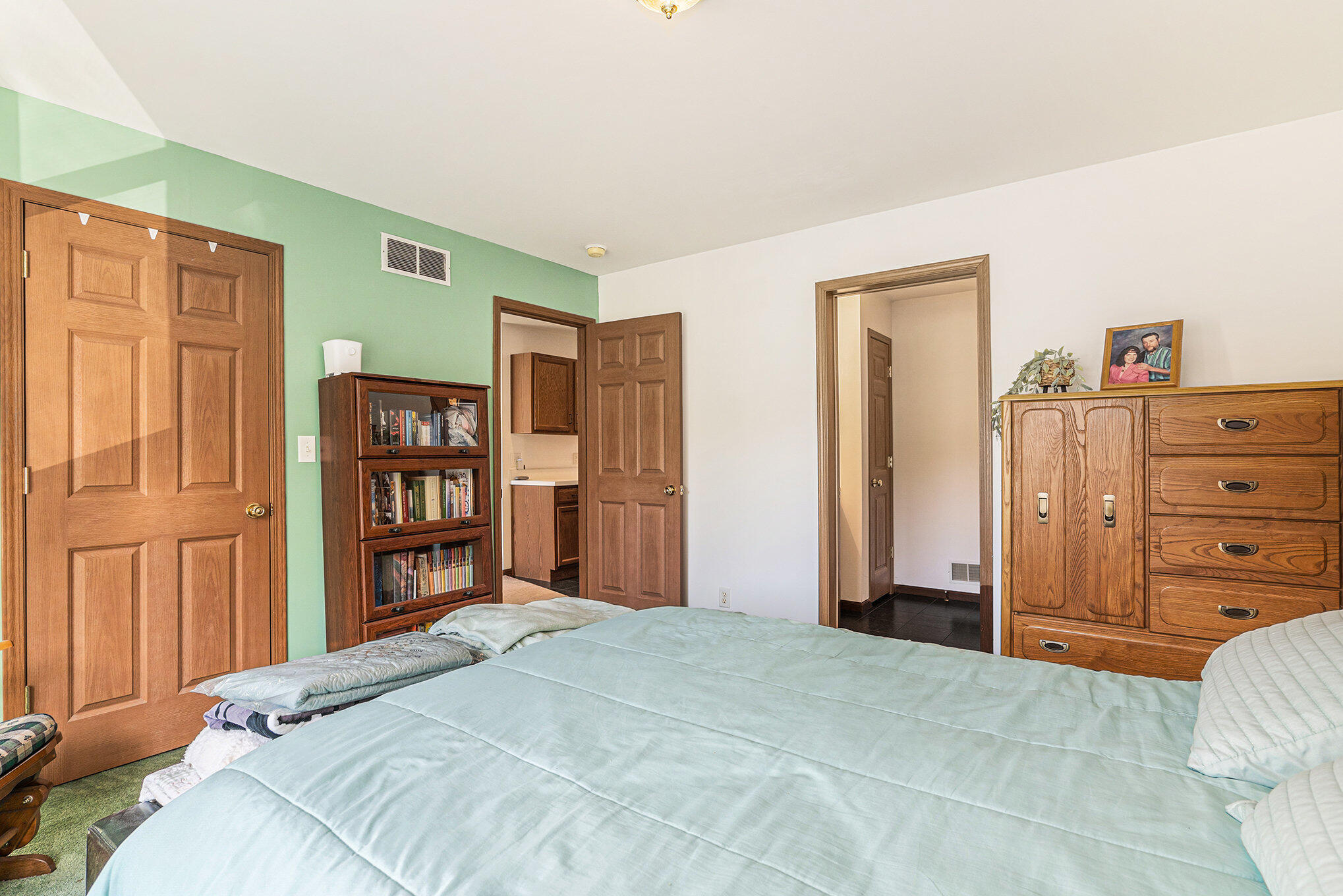 1021 Orchard Avenue South Haven MI 49090