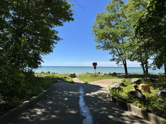 1021 Orchard Avenue South Haven MI 49090