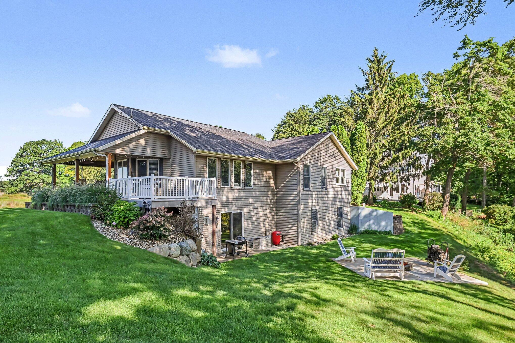 569 Hawksnest Drive South Haven MI 49090
