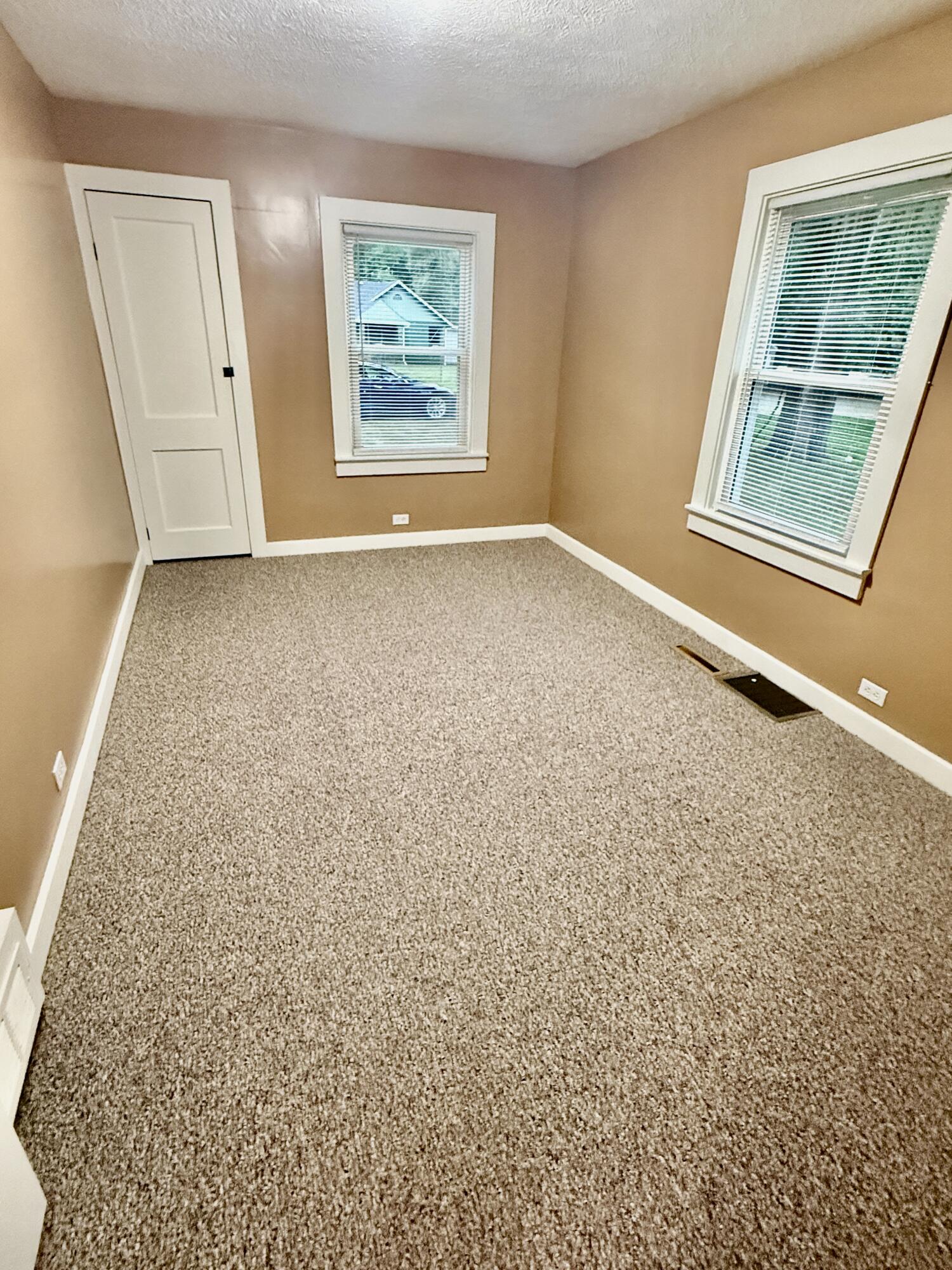 363 Searles Avenue Benton Harbor MI 49022