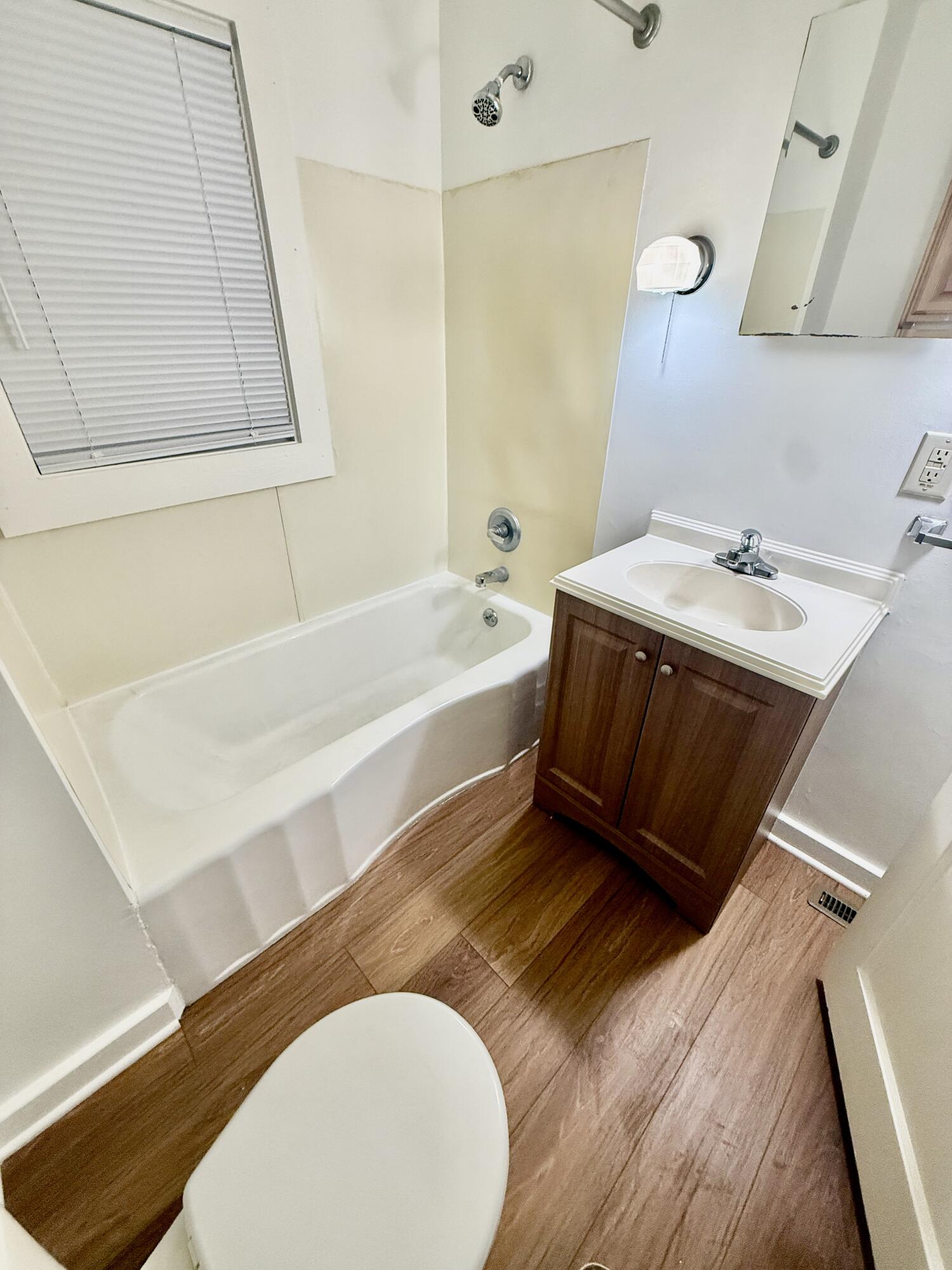 363 Searles Avenue Benton Harbor MI 49022