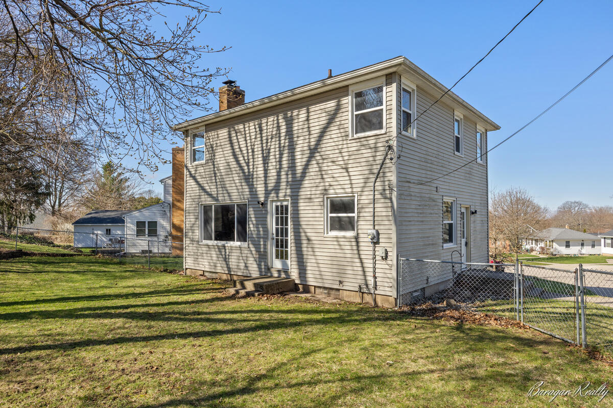 1080 Lockridge Drive NE Grand Rapids MI 49505